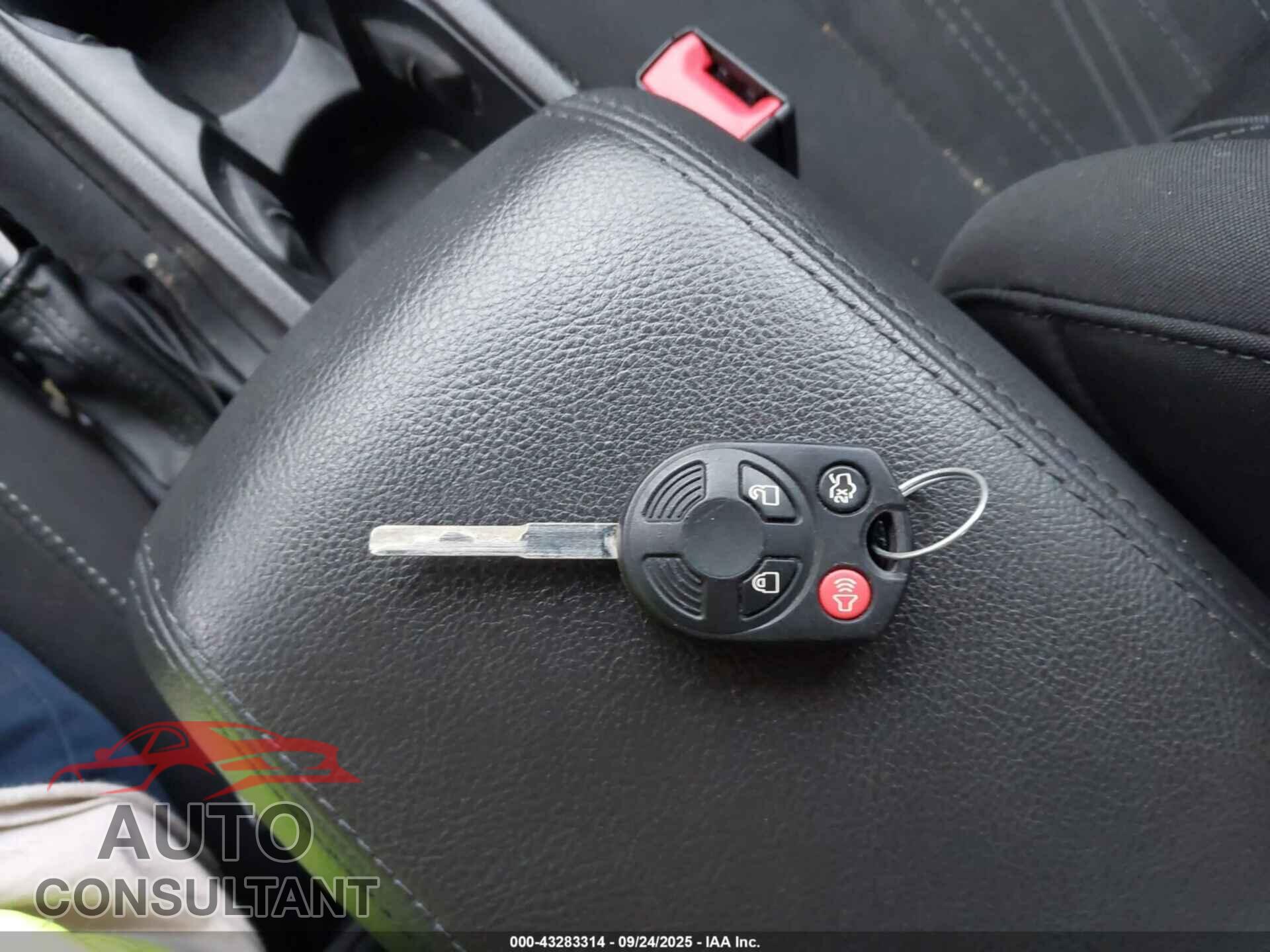 FORD FOCUS 2016 - 1FADP3F22GL207253