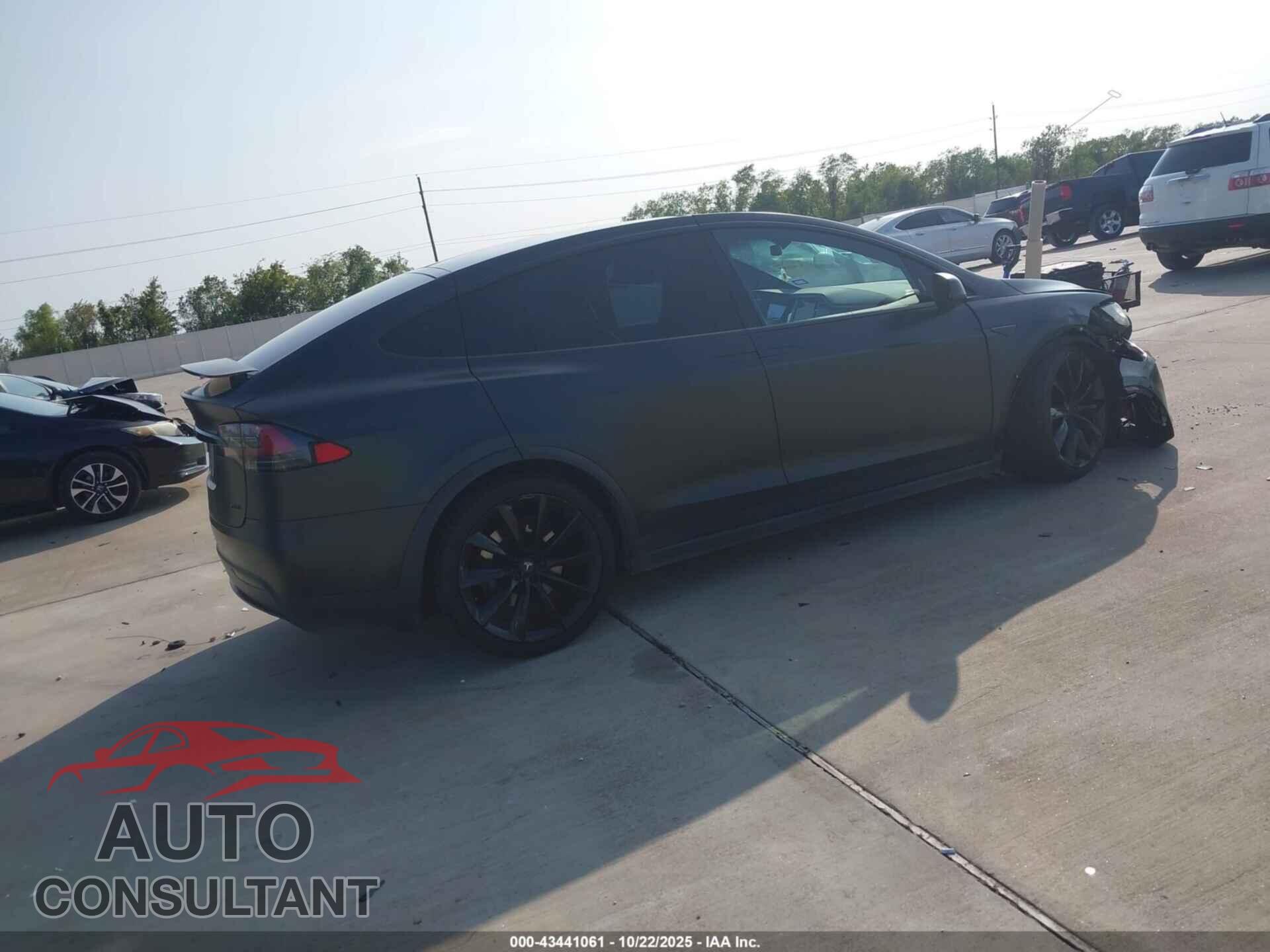 TESLA MODEL X 2016 - 5YJXCBE27GF014176