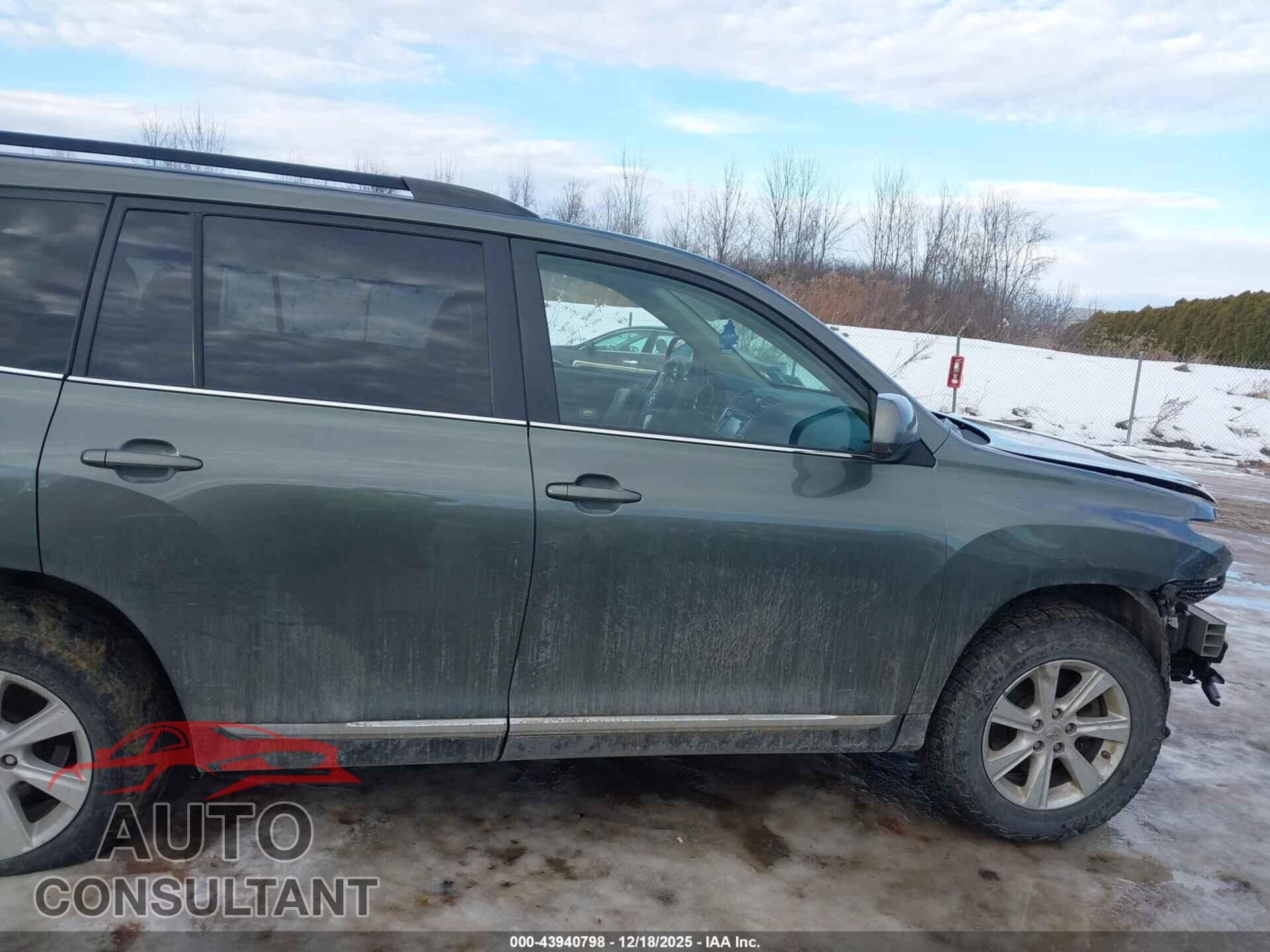 TOYOTA HIGHLANDER 2013 - 5TDBK3EH8DS239172