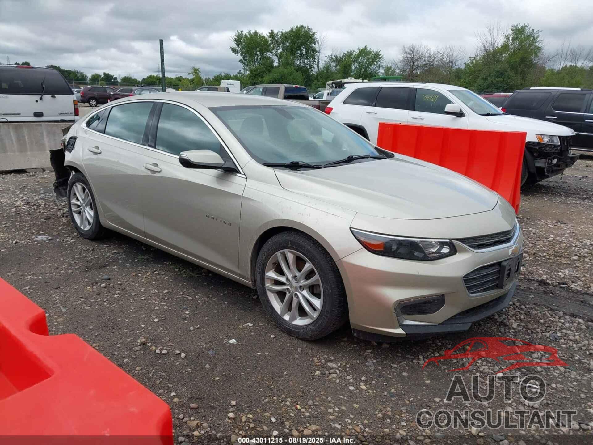 CHEVROLET MALIBU 2016 - 1G1ZE5ST7GF235105