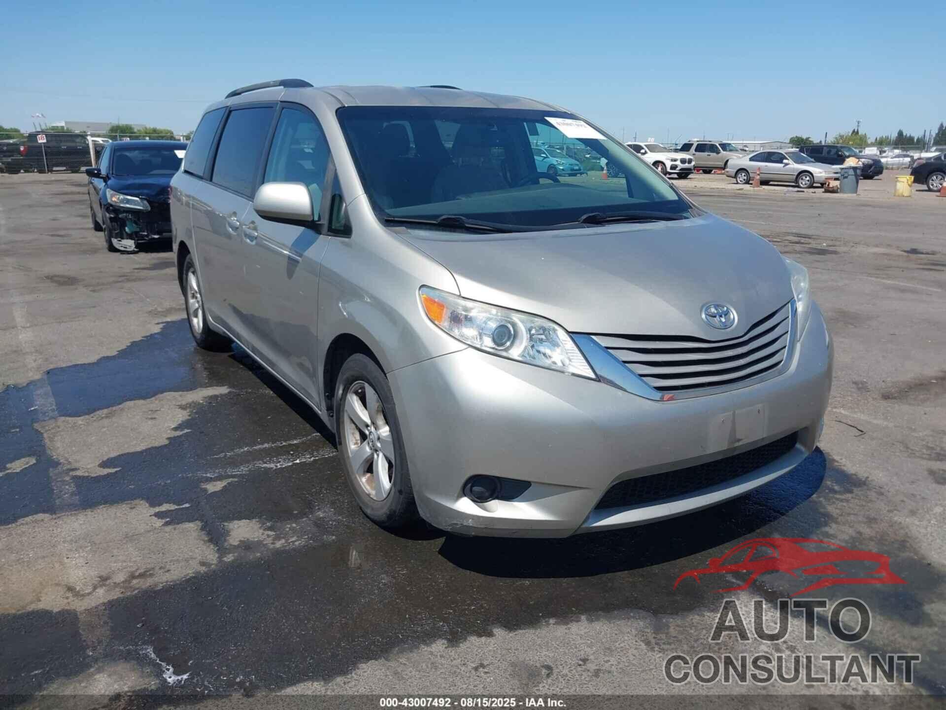 TOYOTA SIENNA 2015 - 5TDKK3DC4FS550851