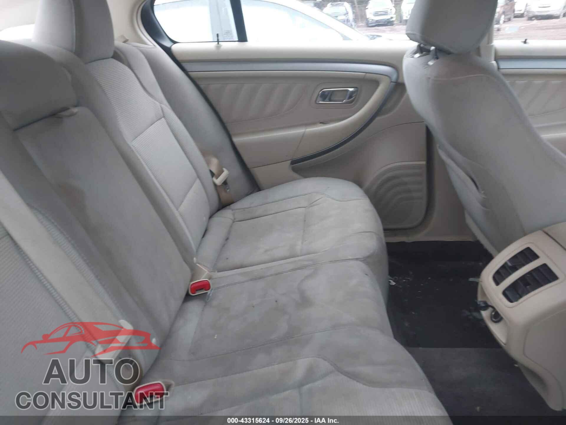 FORD TAURUS 2015 - 1FAHP2E80FG158529