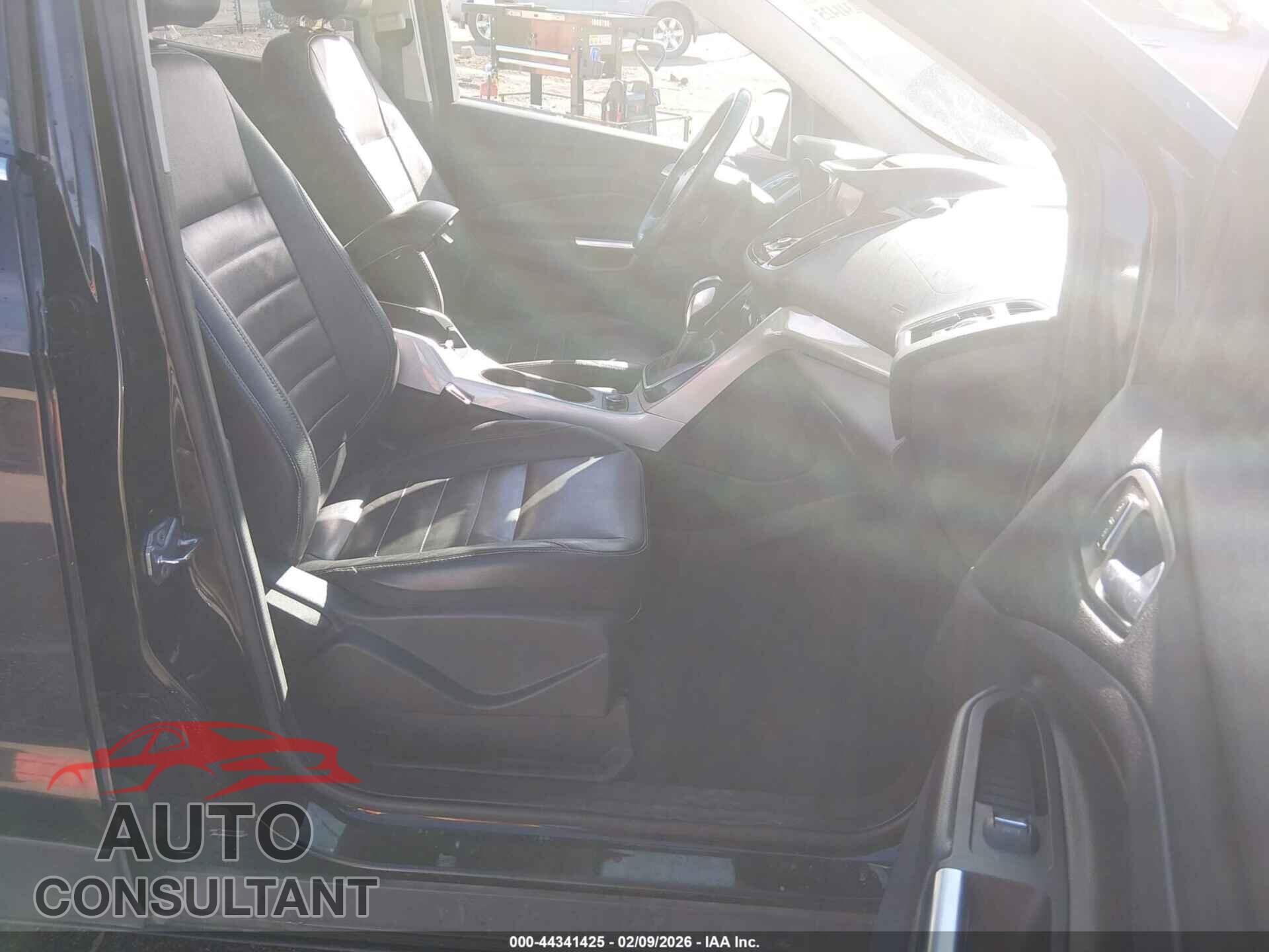 FORD ESCAPE 2013 - 1FMCU9H96DUB00655