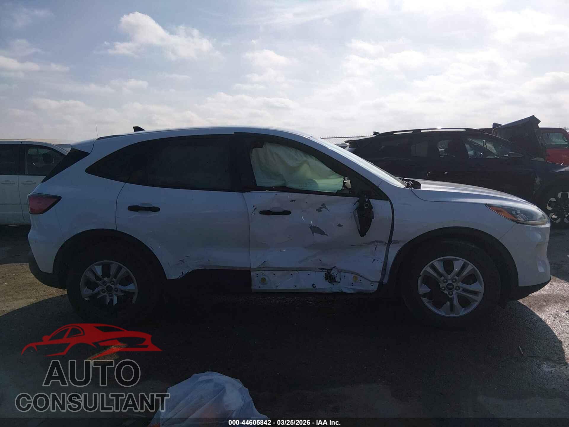 FORD ESCAPE 2020 - 1FMCU0F63LUA31233