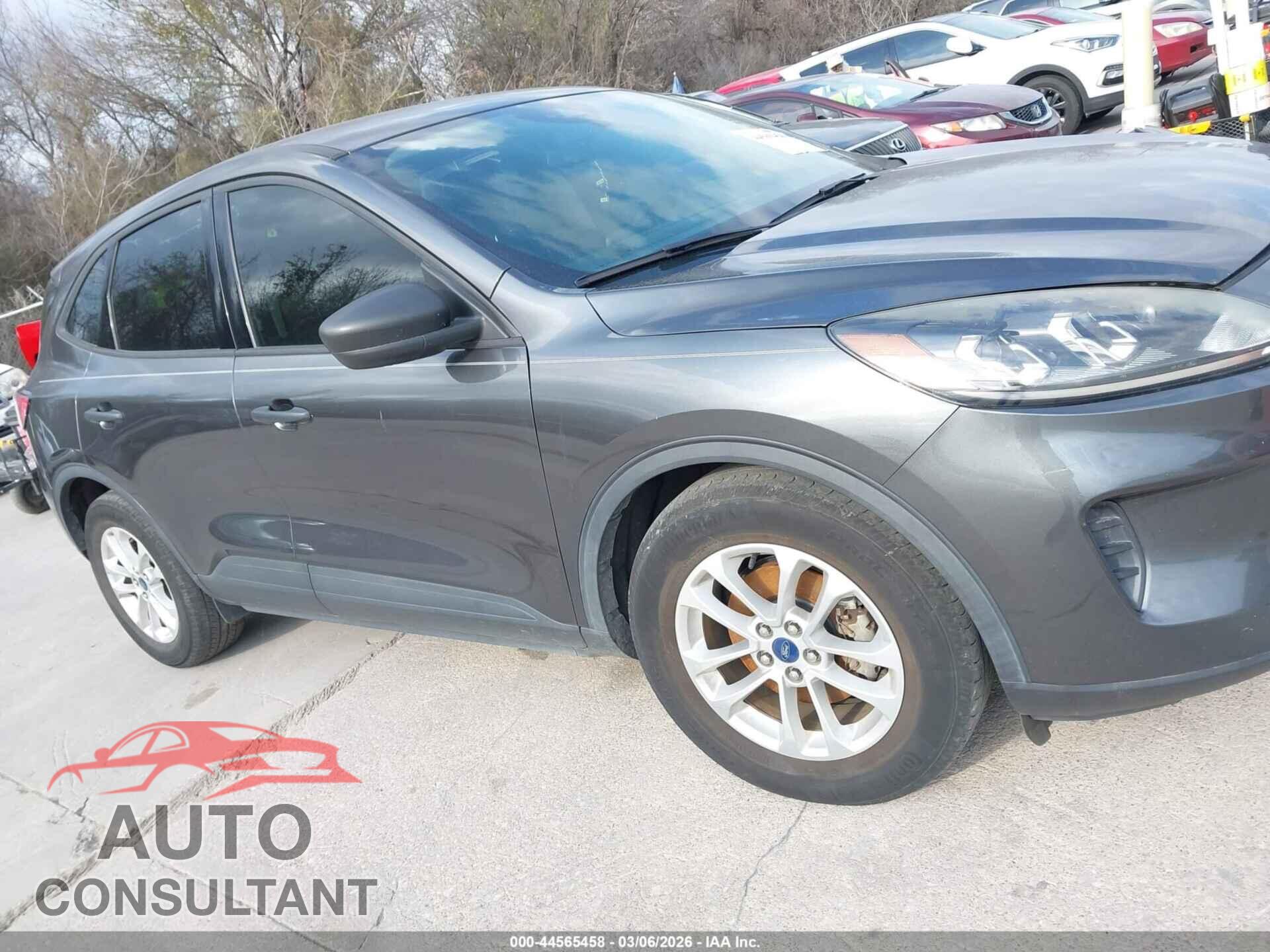 FORD ESCAPE 2020 - 1FMCU0F61LUA06329