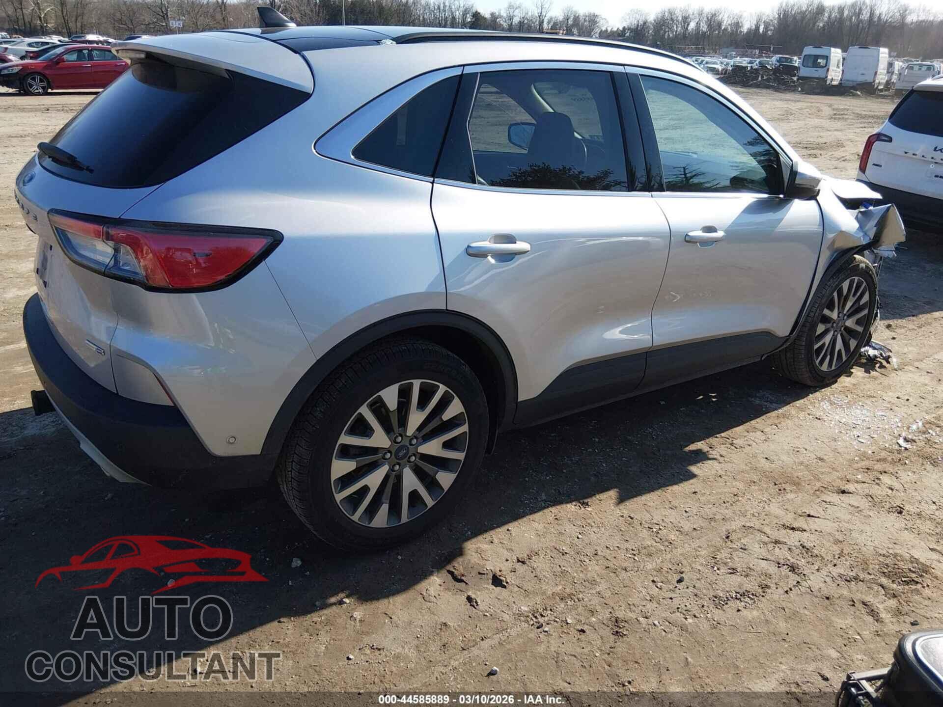 FORD ESCAPE 2020 - 1FMCU9J97LUA90131