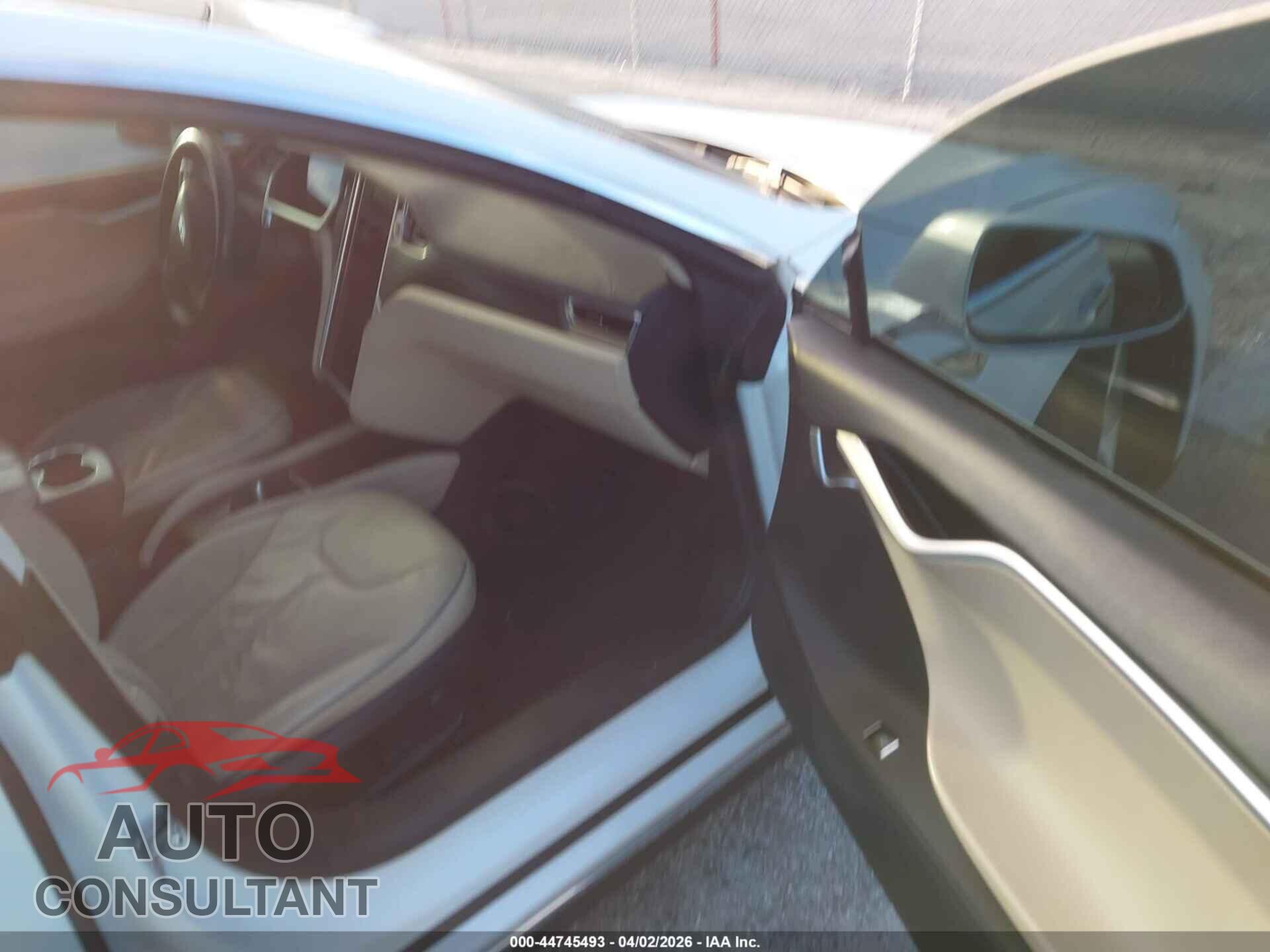 TESLA MODEL S 2012 - 5YJSA1CP9CFP01940