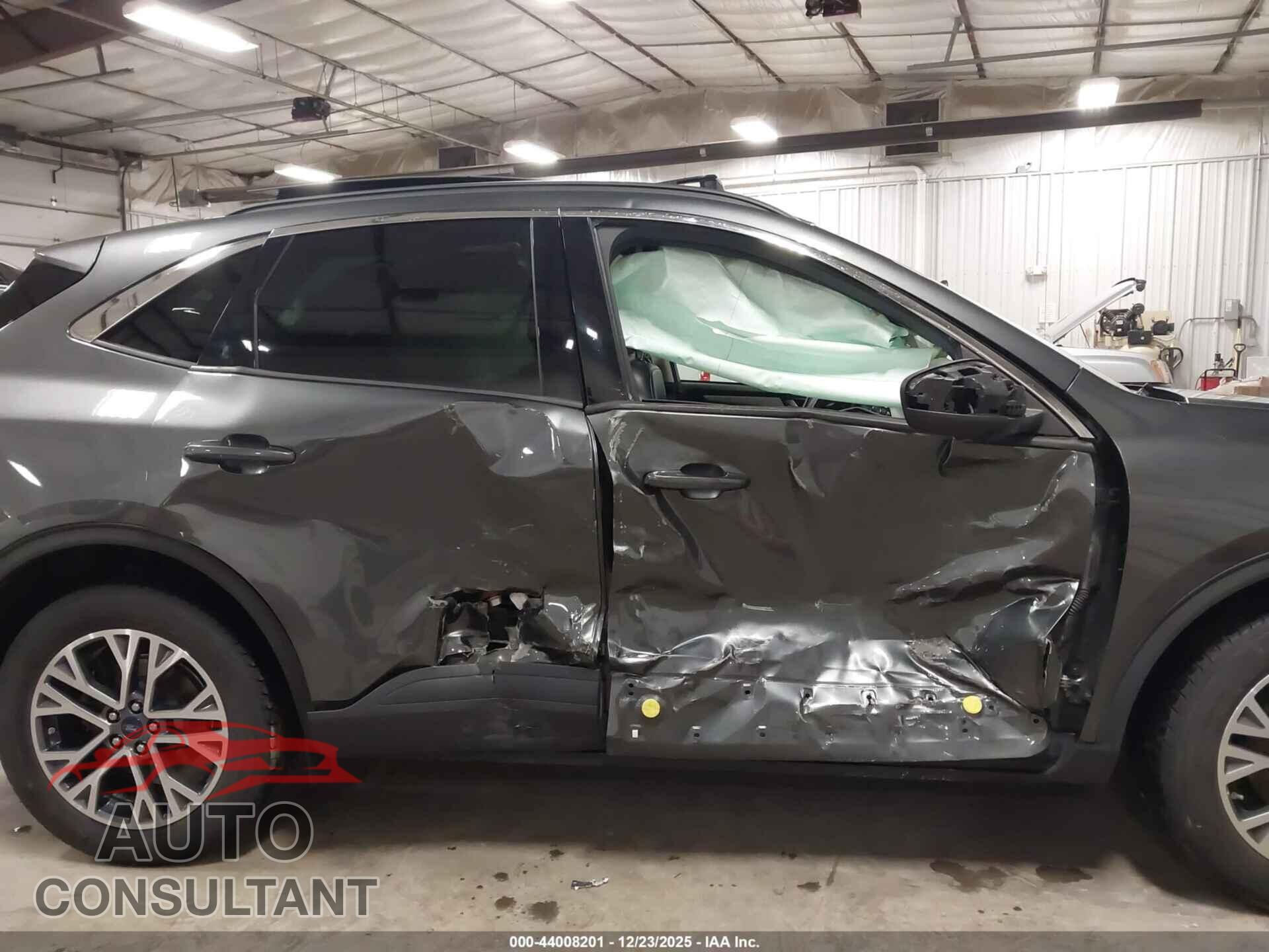FORD ESCAPE 2020 - 1FMCU9H66LUA78256