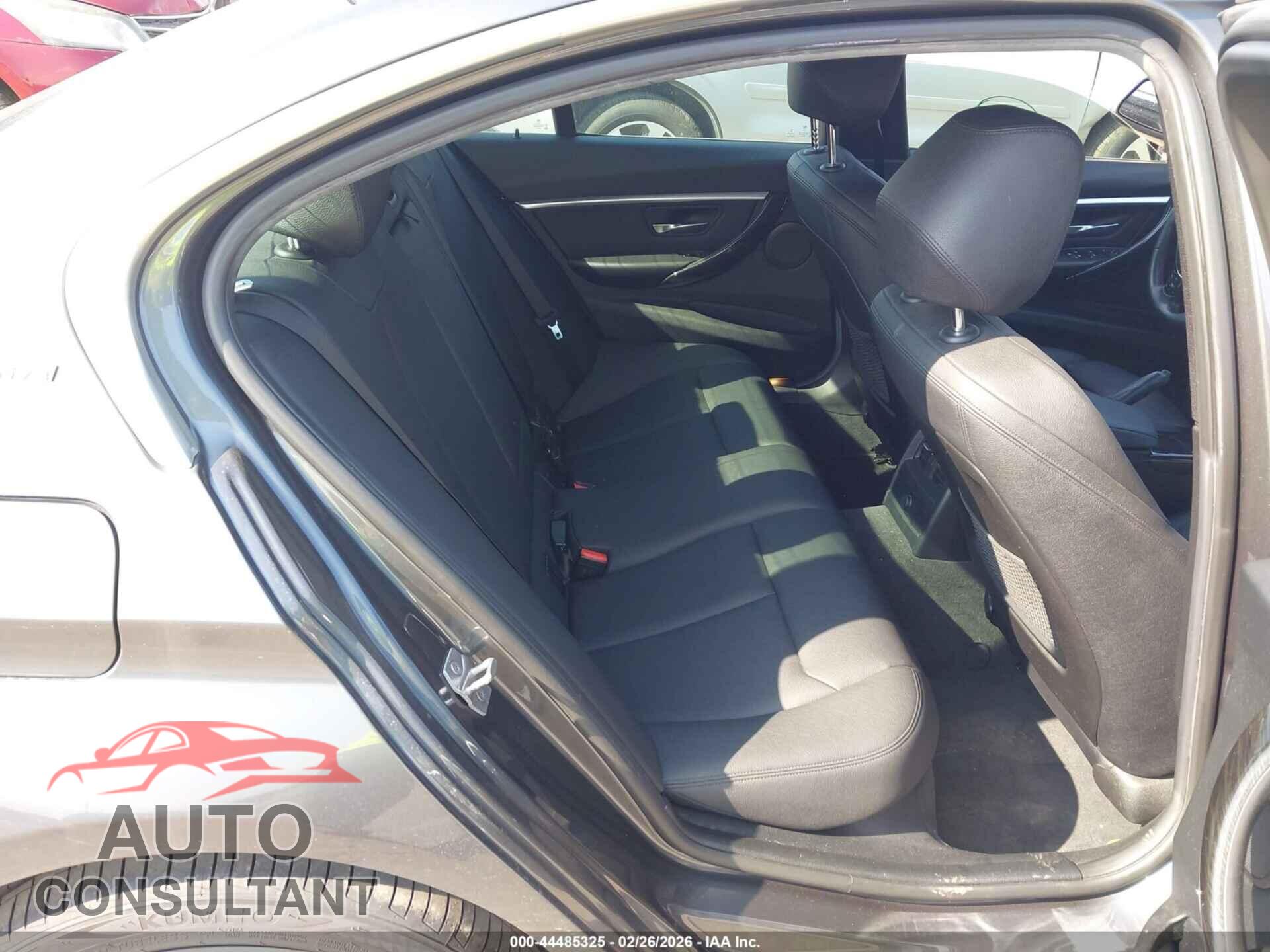 BMW 330E 2017 - WBA8E1C50HK480197