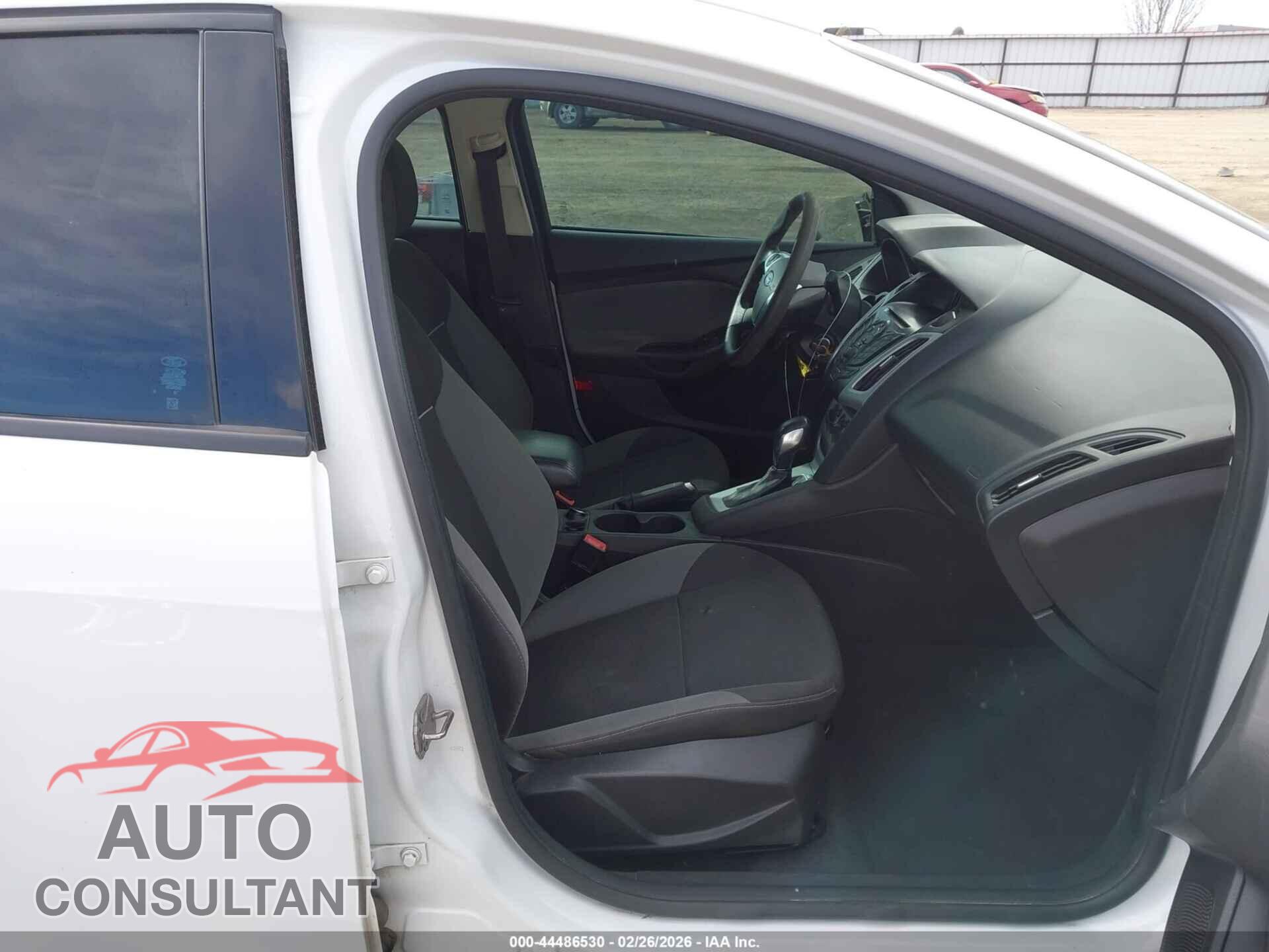 FORD FOCUS 2013 - 1FADP3F28DL337923