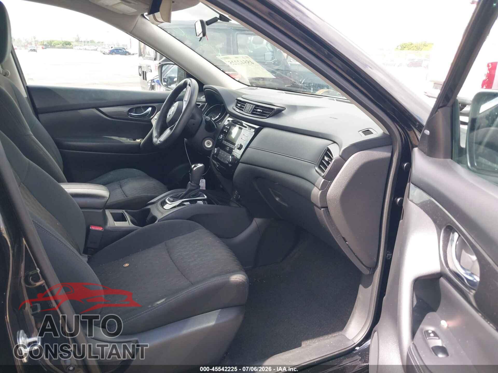 NISSAN ROGUE 2017 - 5N1AT2MTXHC860229