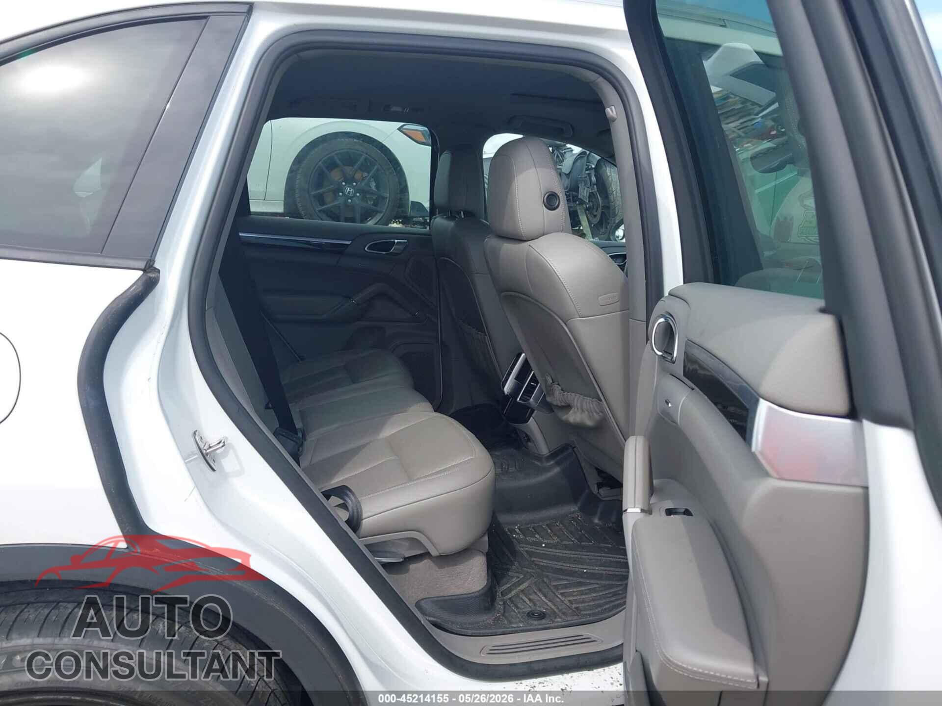 PORSCHE CAYENNE 2014 - WP1AF2A23ELA82504
