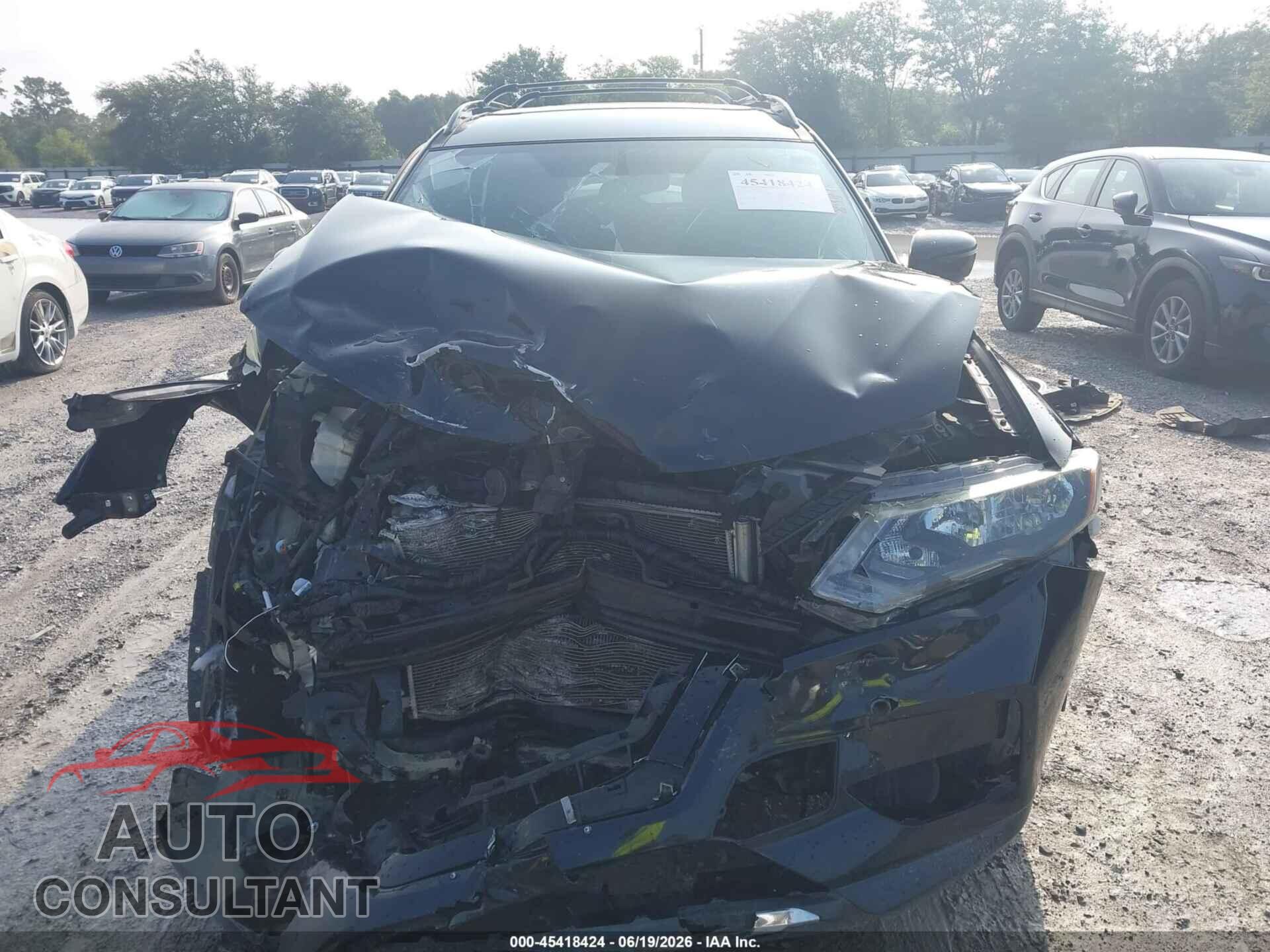 NISSAN ROGUE 2017 - 5N1AT2MVXHC817849