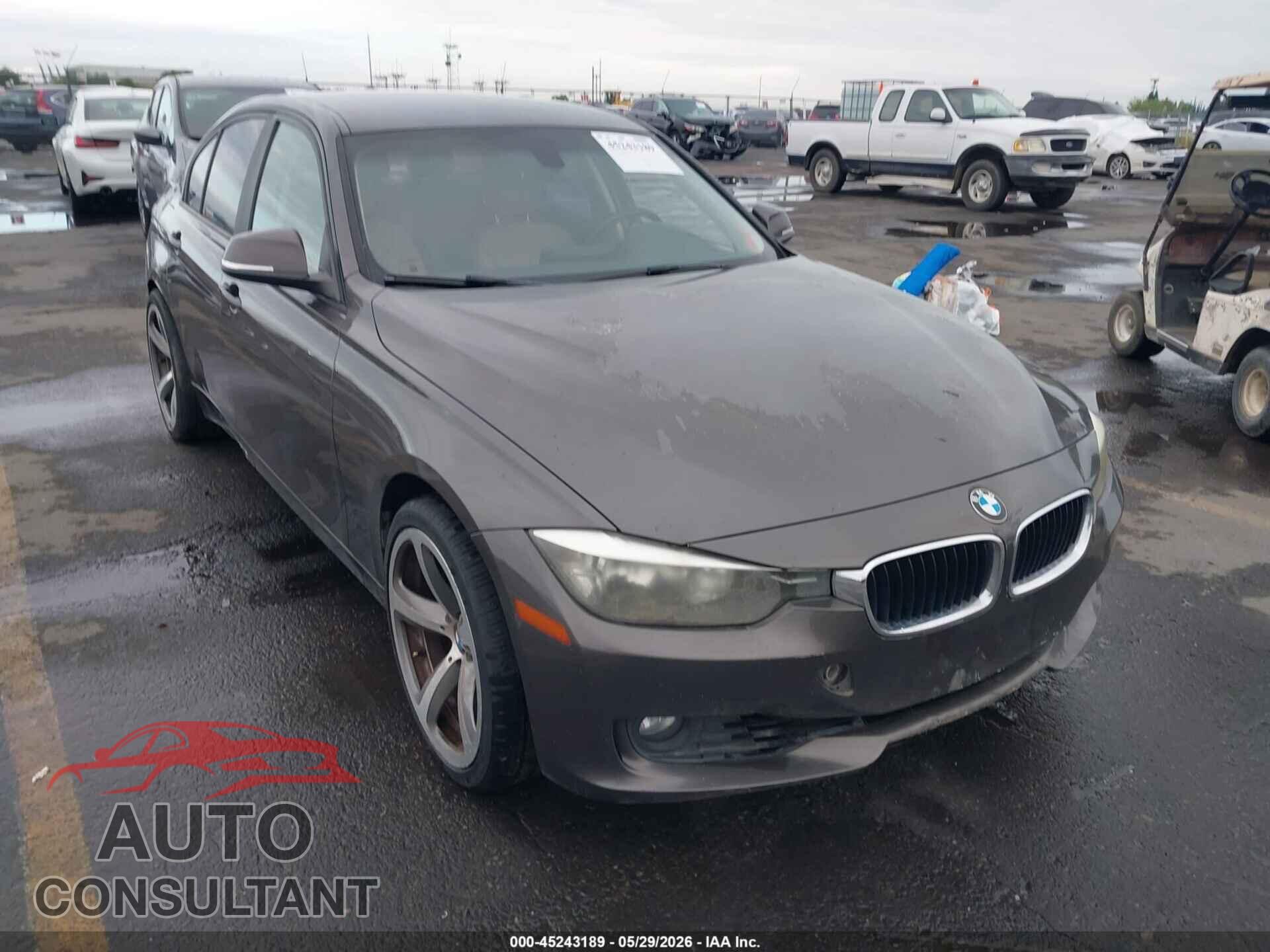 BMW 328I 2013 - WBA3A5C5XDF354896
