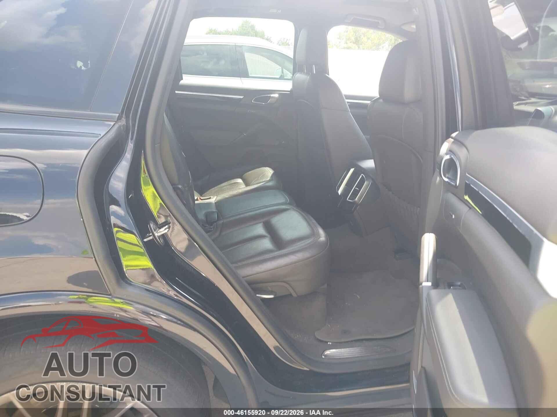 PORSCHE CAYENNE 2017 - WP1AA2A22HKA81188