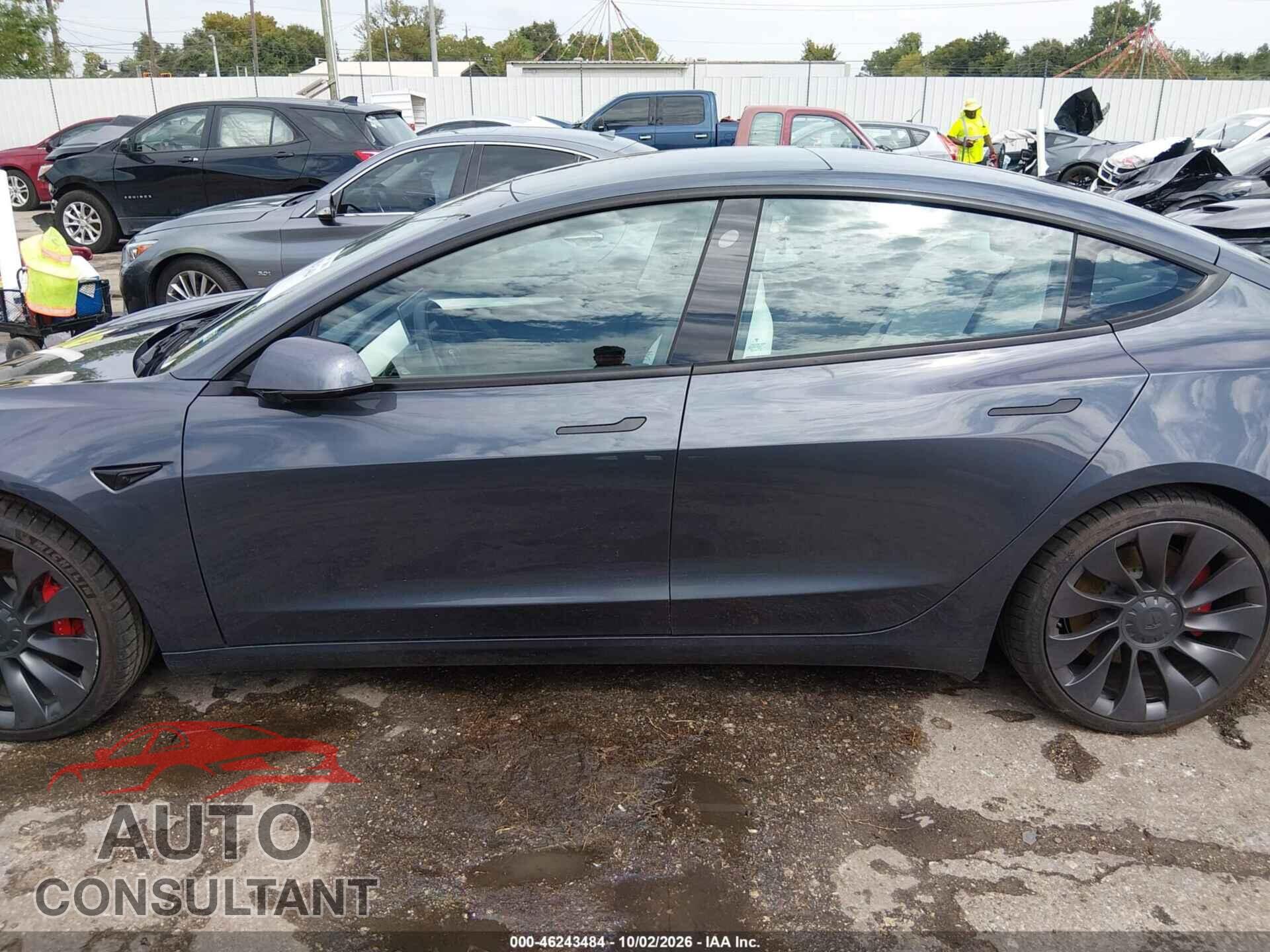 TESLA MODEL 3 2021 - 5YJ3E1EC2MF062689