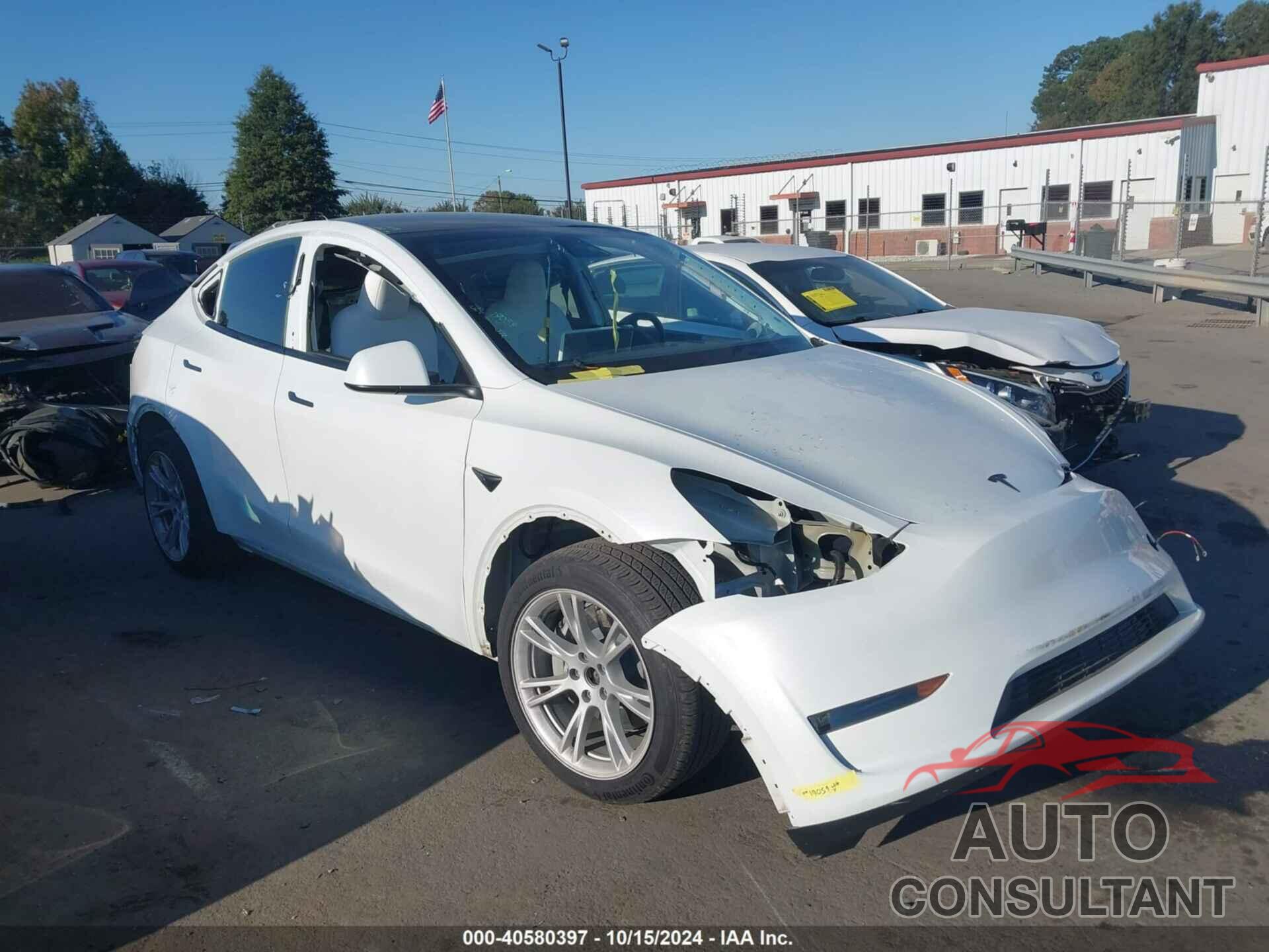 TESLA MODEL Y 2023 - 7SAYGAEE2PF688882