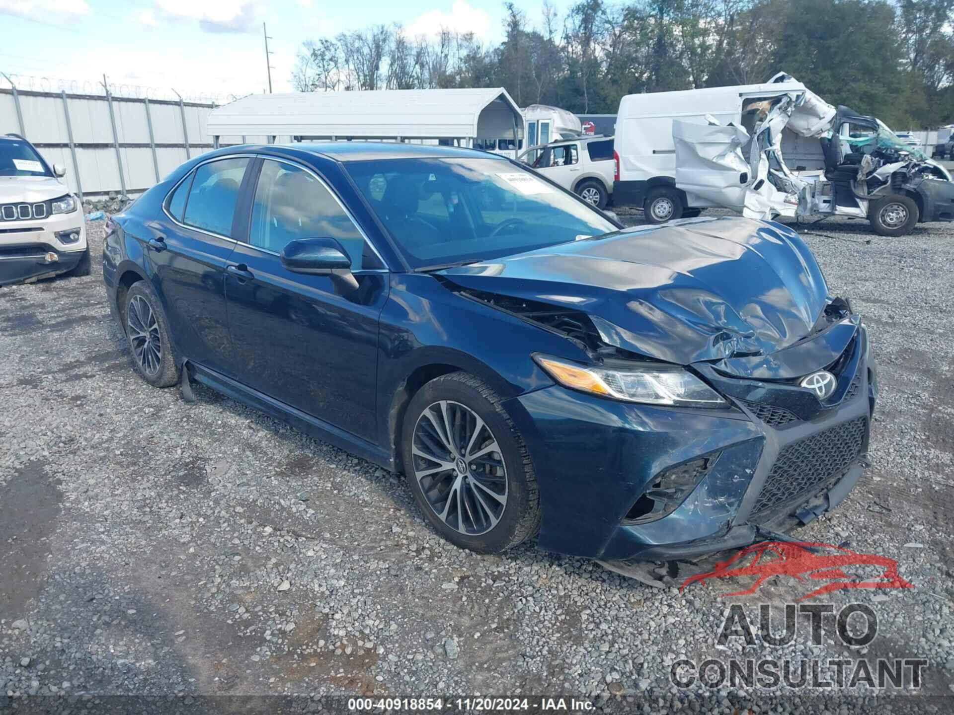 TOYOTA CAMRY 2018 - 4T1B11HK0JU627627