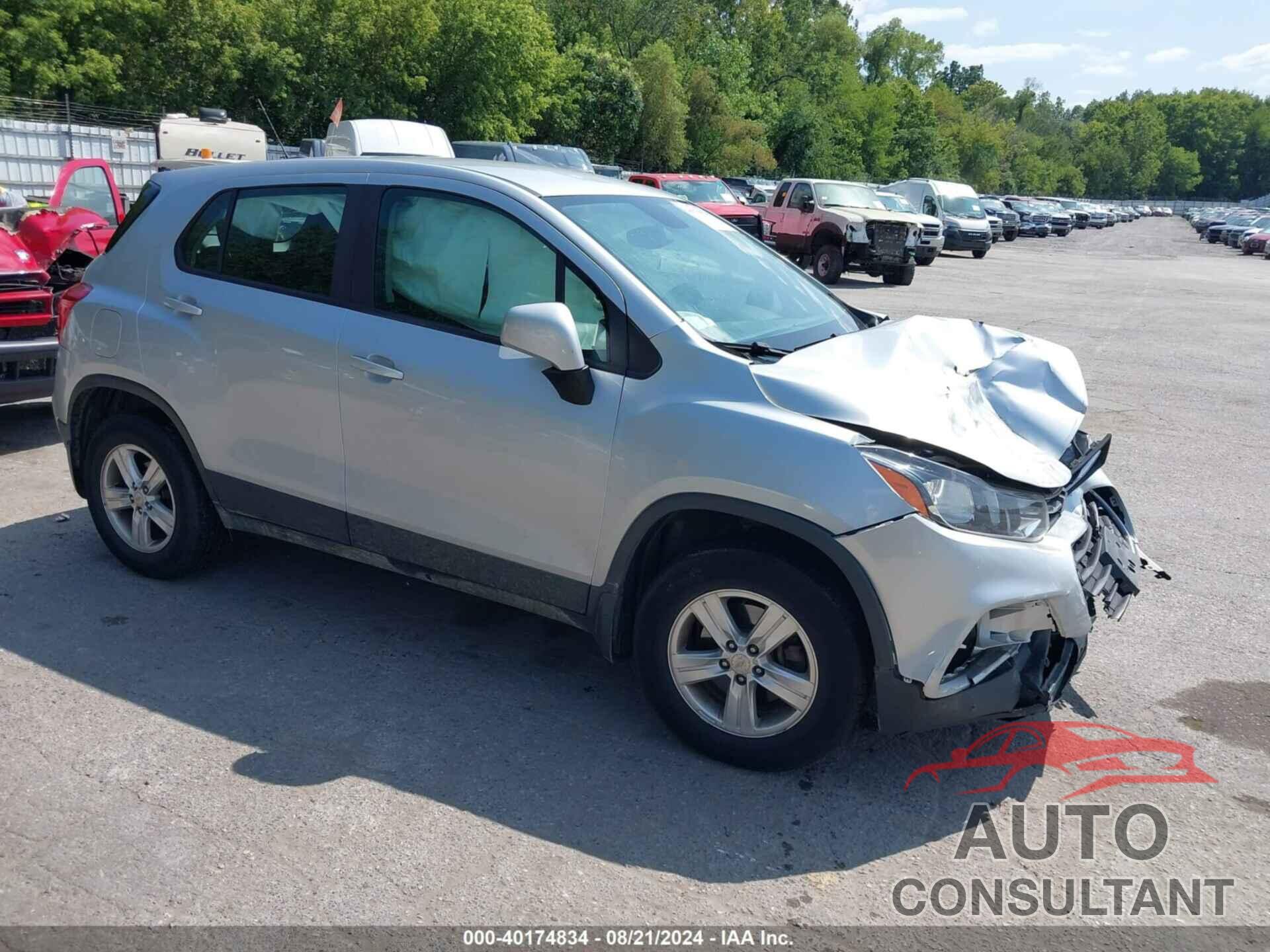 CHEVROLET TRAX 2017 - 3GNCJNSB1HL282810