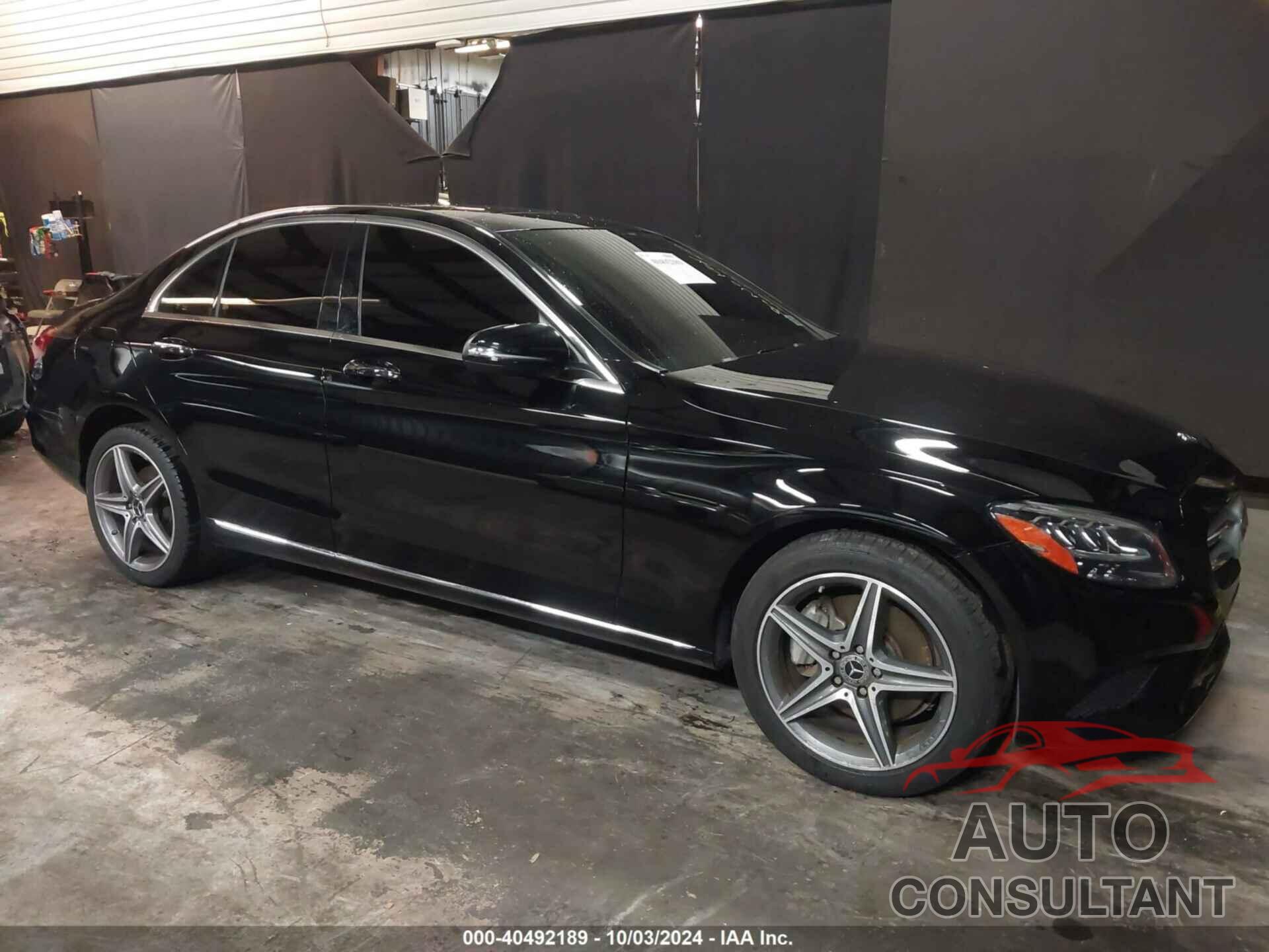 MERCEDES-BENZ C 300 2019 - 55SWF8EB2KU301938