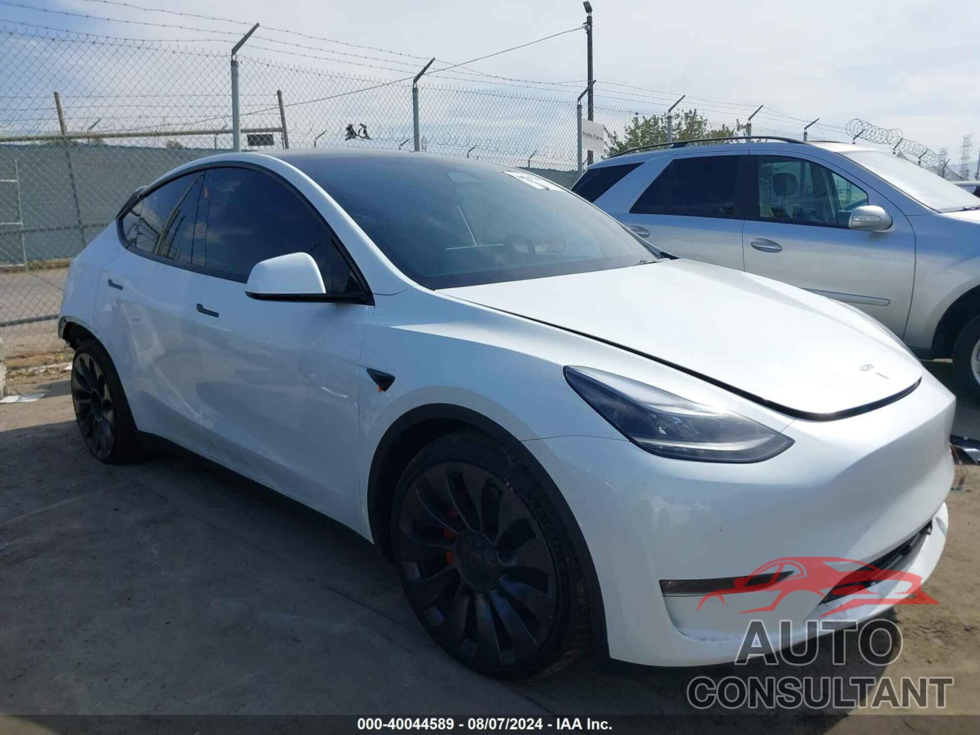 TESLA MODEL Y 2023 - 7SAYGDEF9PF942453