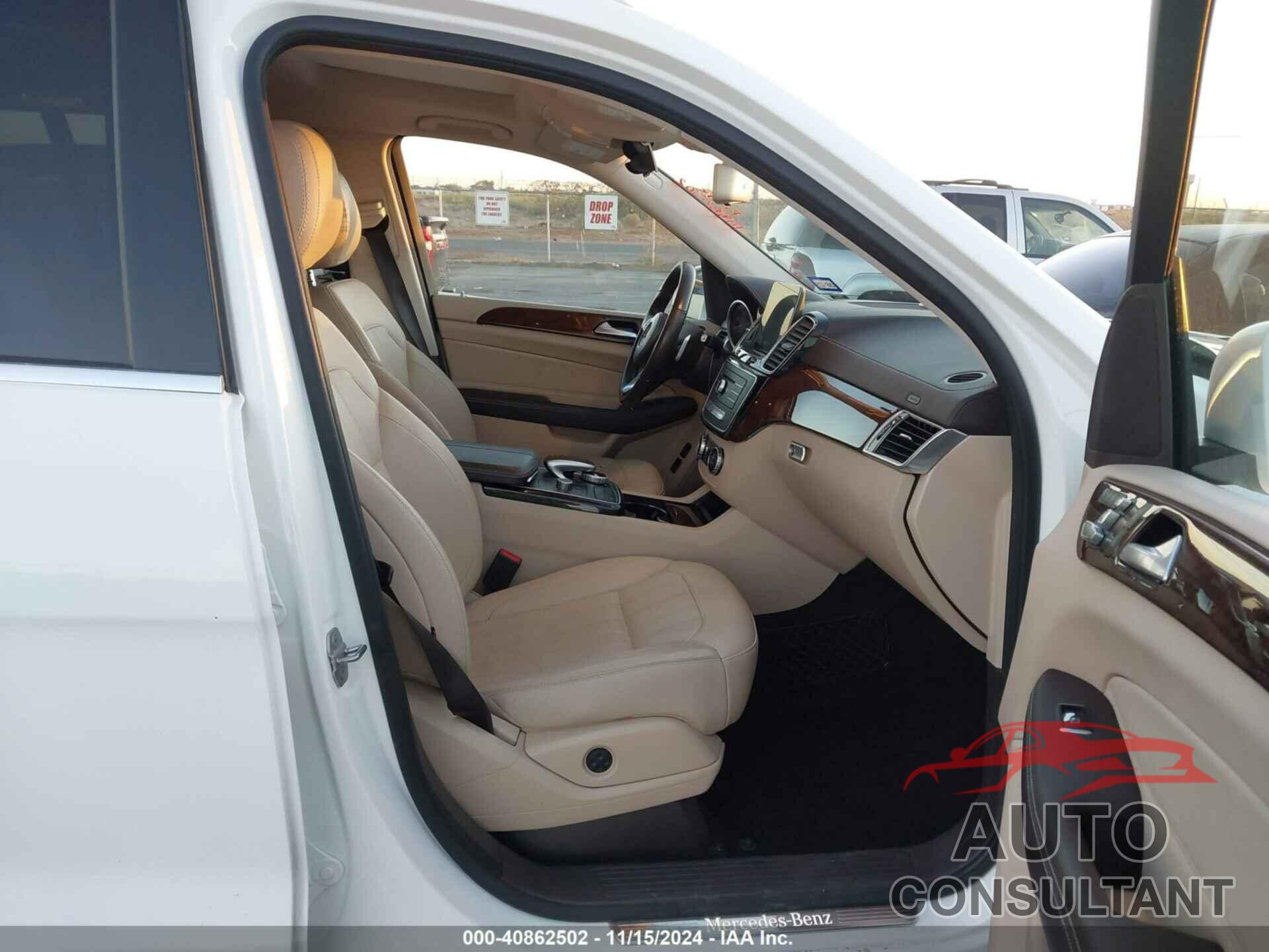 MERCEDES-BENZ GLS 450 2018 - 4JGDF6EE4JB073509