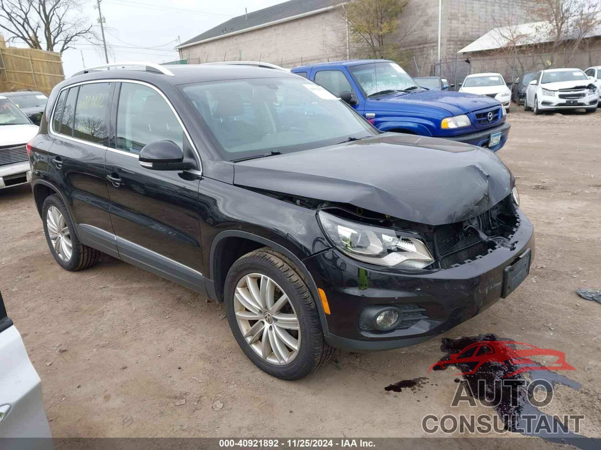 VOLKSWAGEN TIGUAN 2016 - WVGBV7AX6GW615816