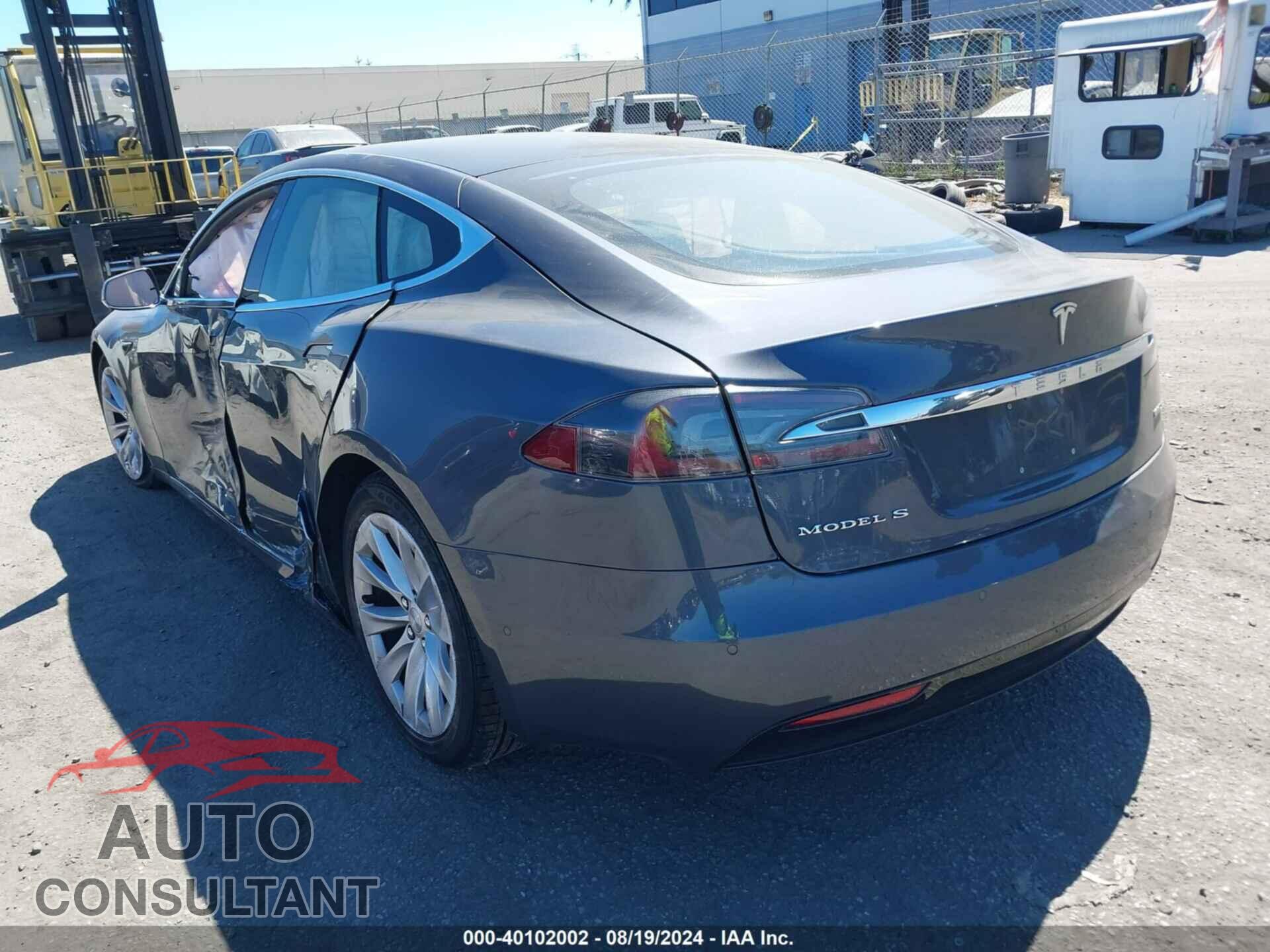 TESLA MODEL S 2018 - 5YJSA1E25JF291121