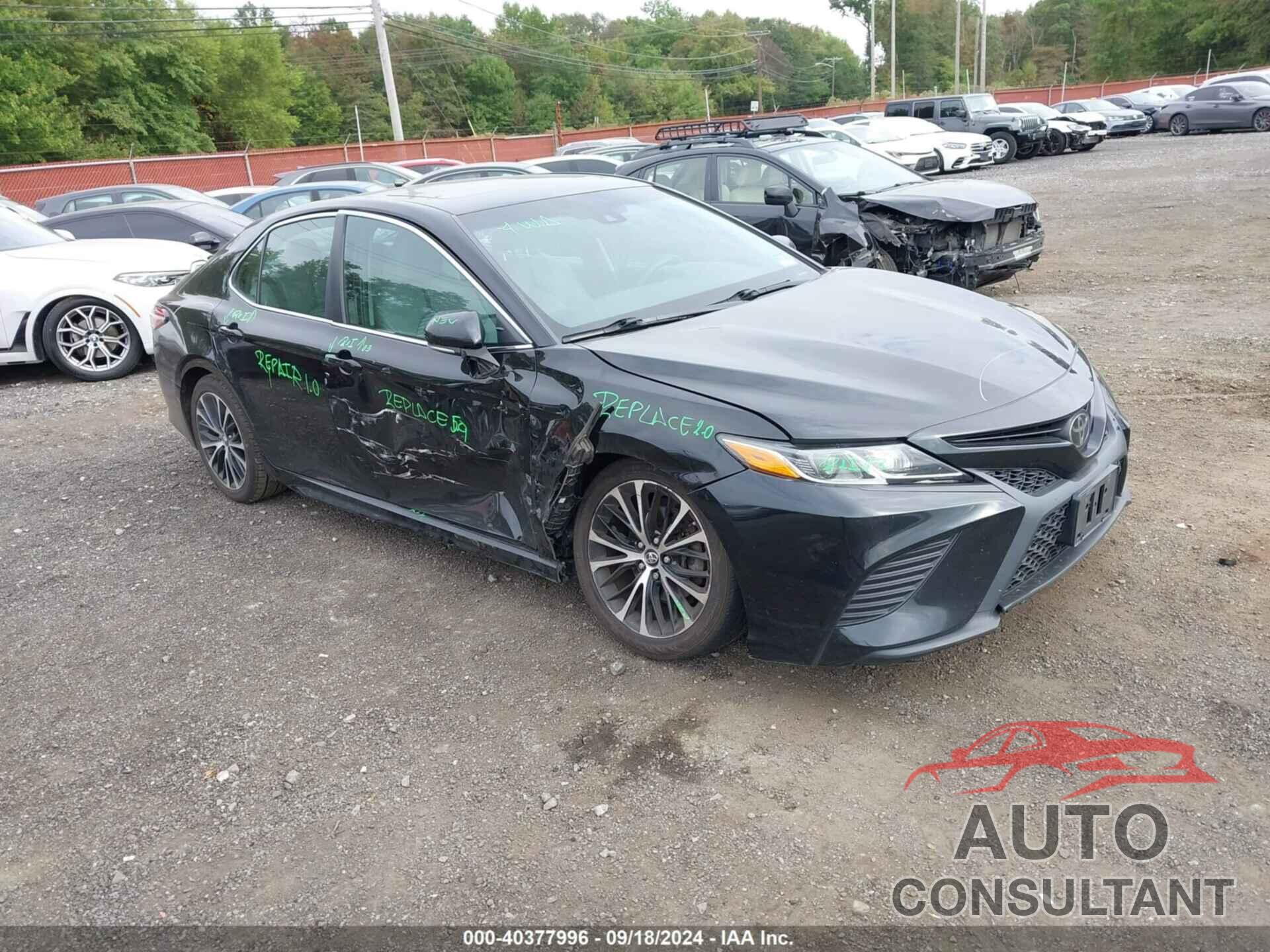 TOYOTA CAMRY 2018 - 4T1B11HK7JU042429