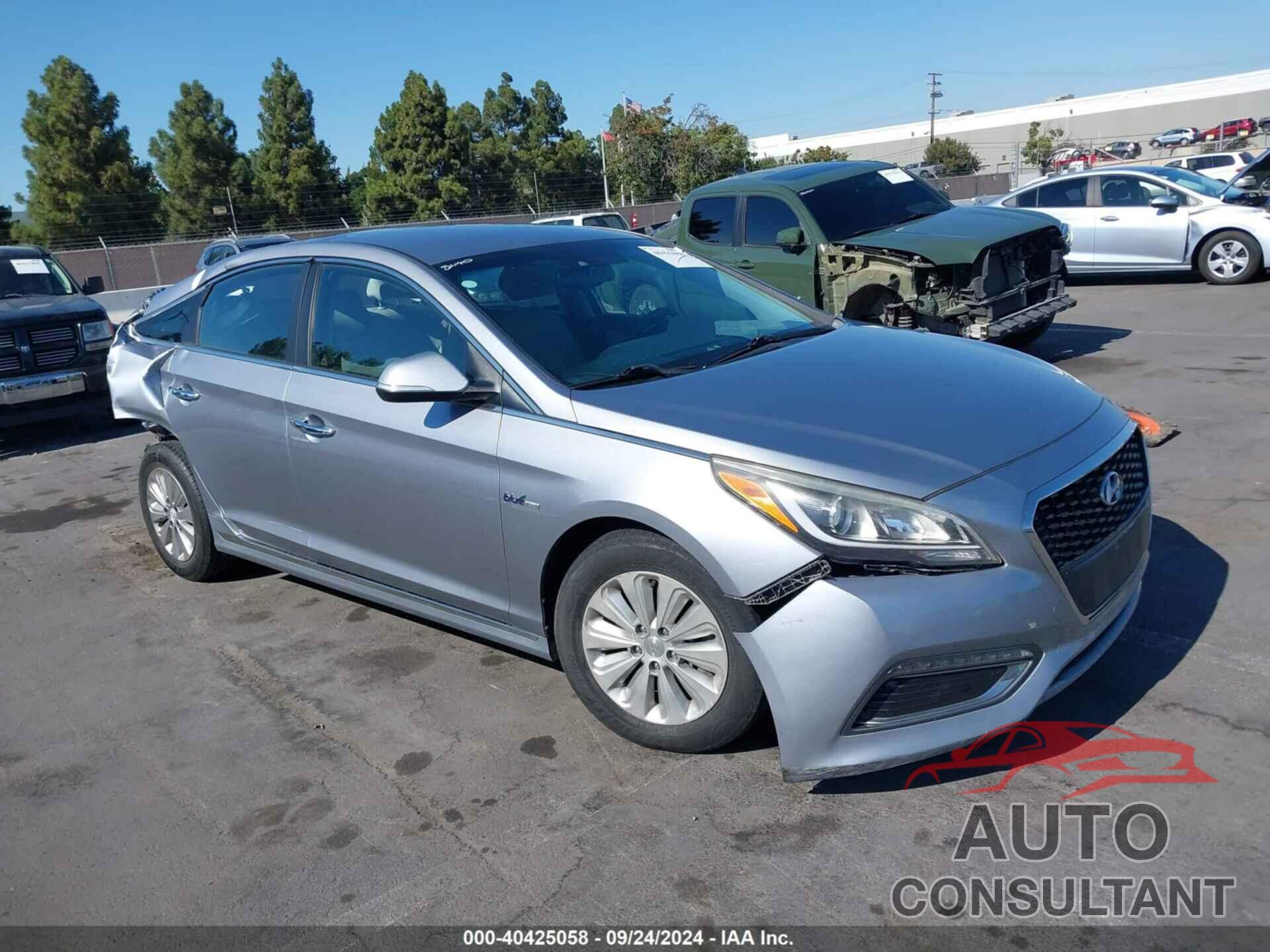 HYUNDAI SONATA HYBRID 2016 - KMHE24L19GA030318