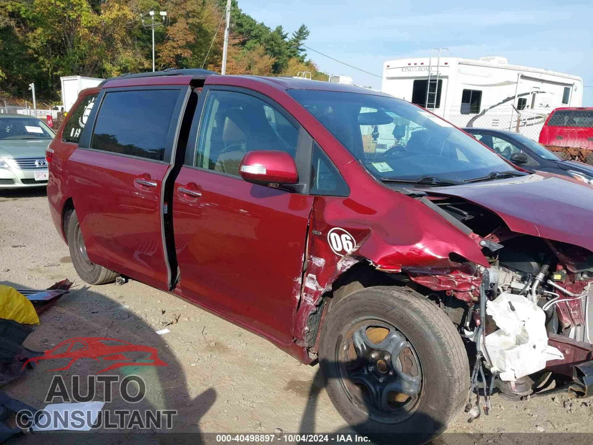 TOYOTA SIENNA 2017 - 5TDDZ3DC8HS161797