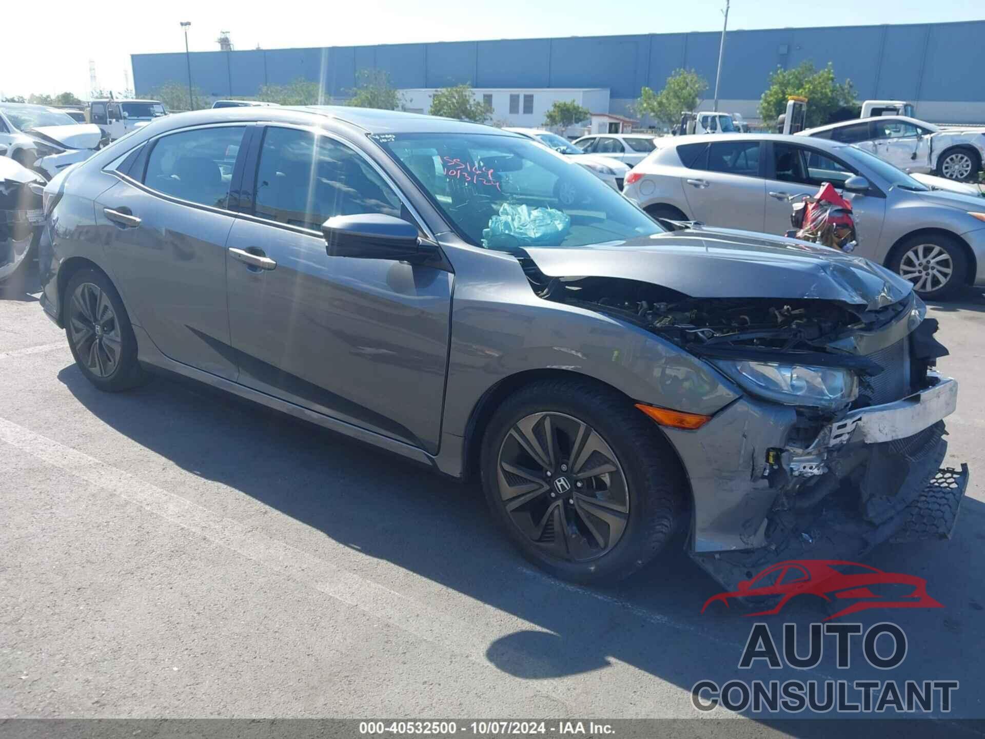 HONDA CIVIC 2018 - SHHFK7H57JU424449
