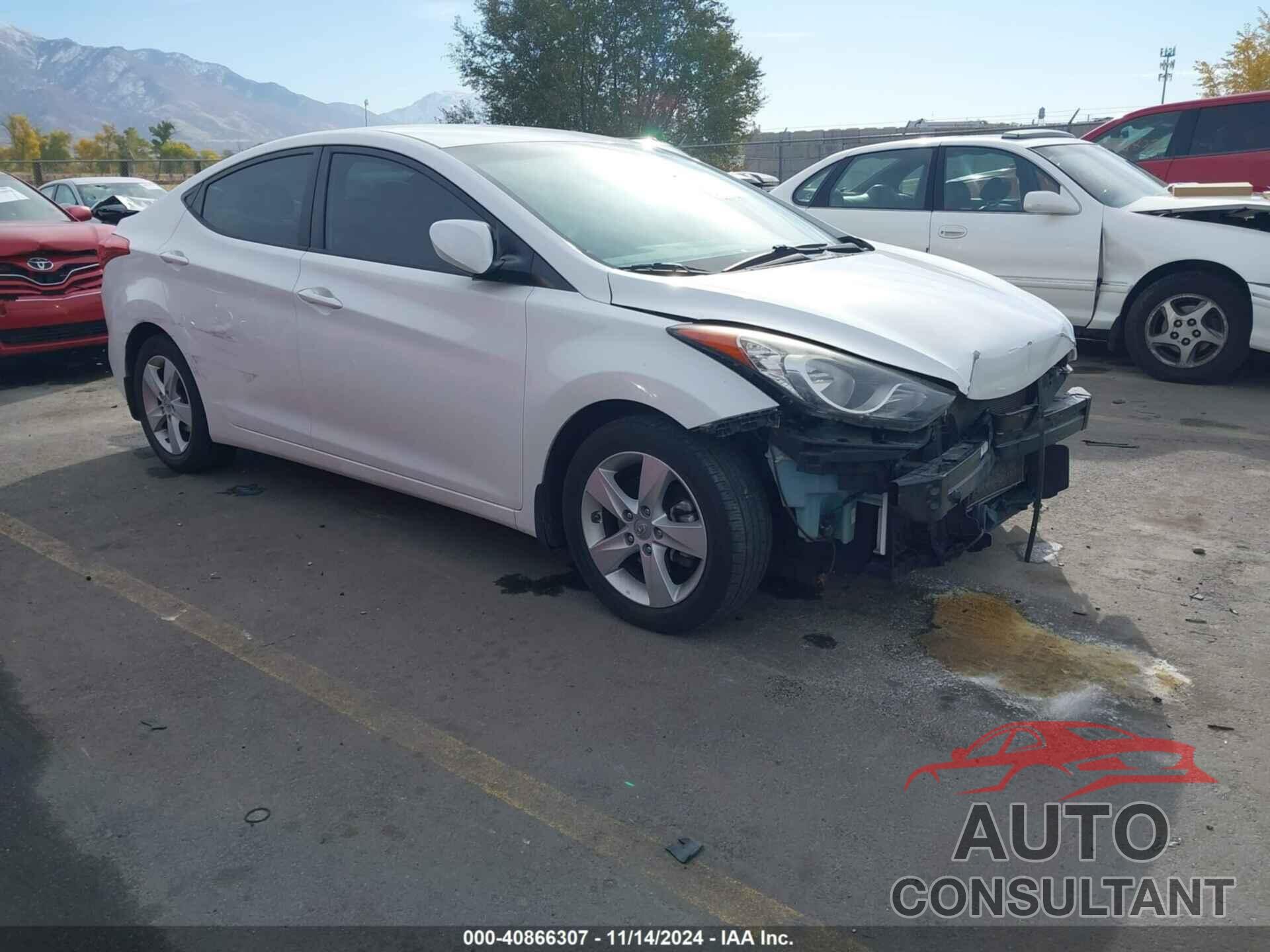 HYUNDAI ELANTRA 2013 - 5NPDH4AE8DH280206