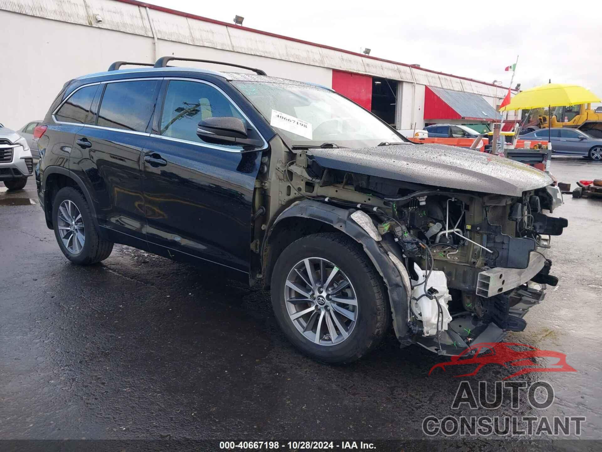 TOYOTA HIGHLANDER 2018 - 5TDJZRFHXJS556665