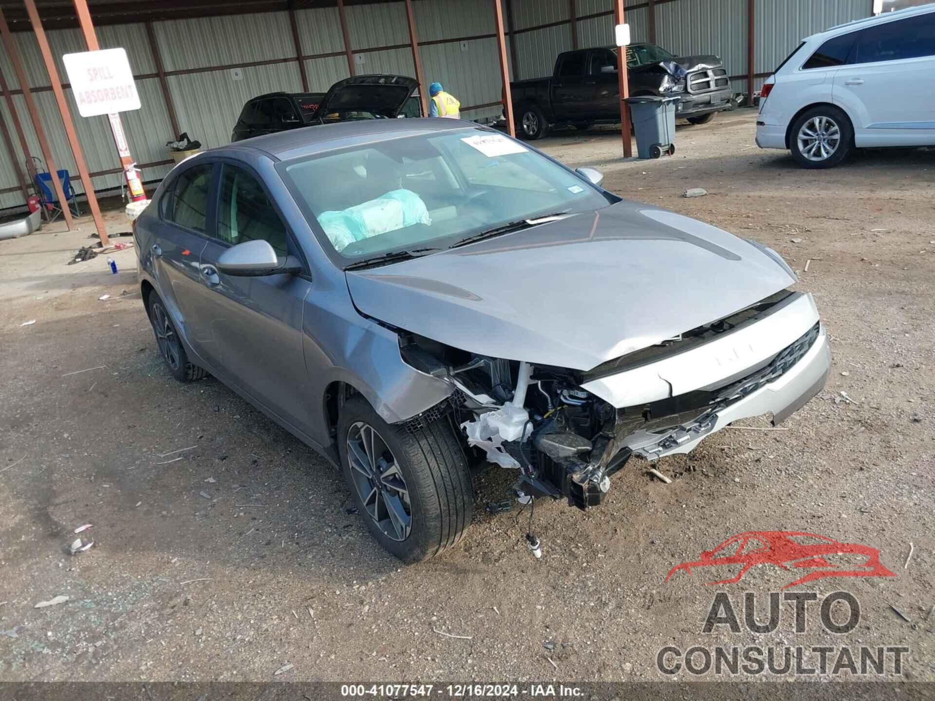 KIA FORTE 2024 - 3KPF24AD8RE817055