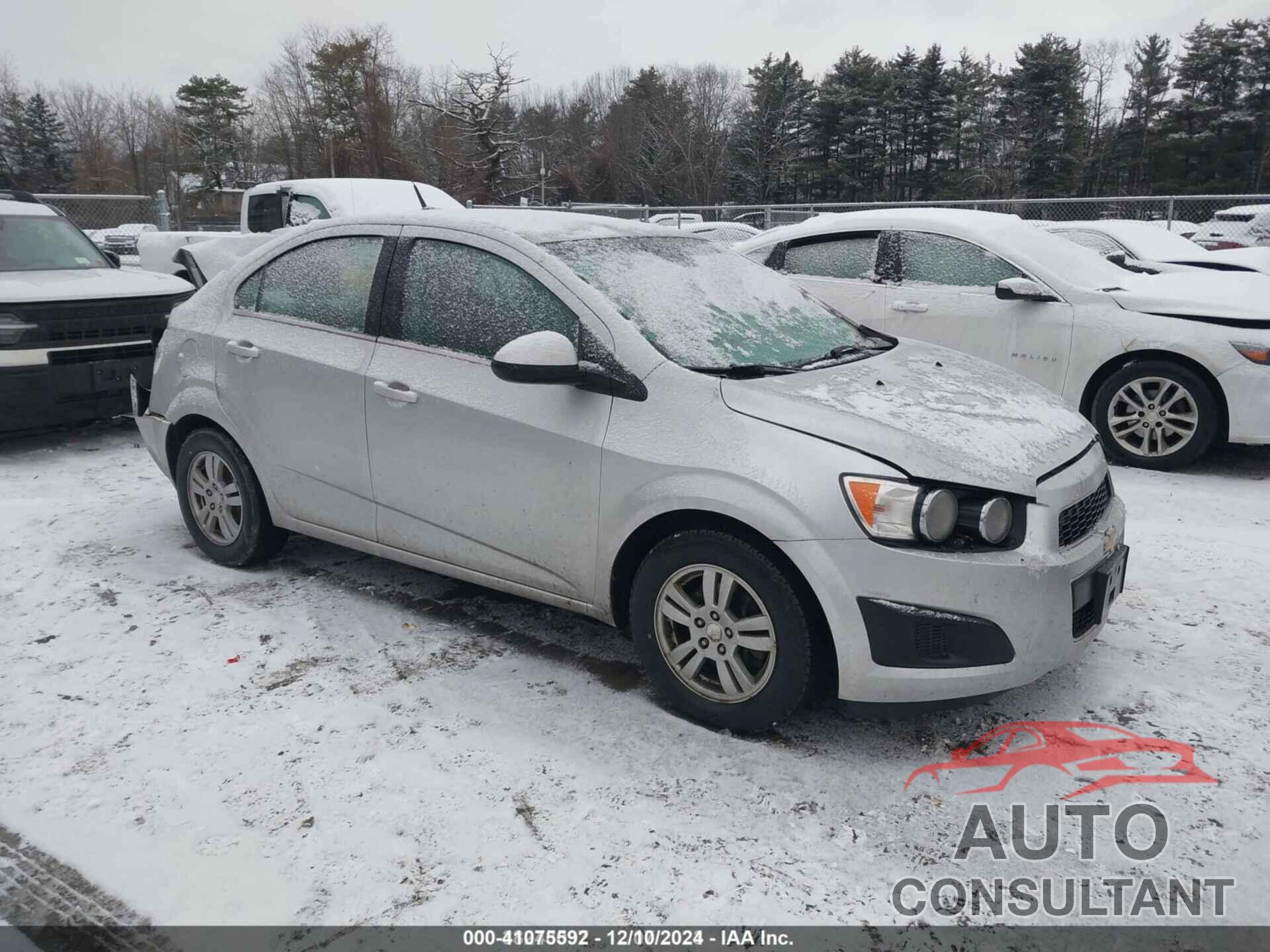 CHEVROLET SONIC 2014 - 1G1JC5SB9E4154934