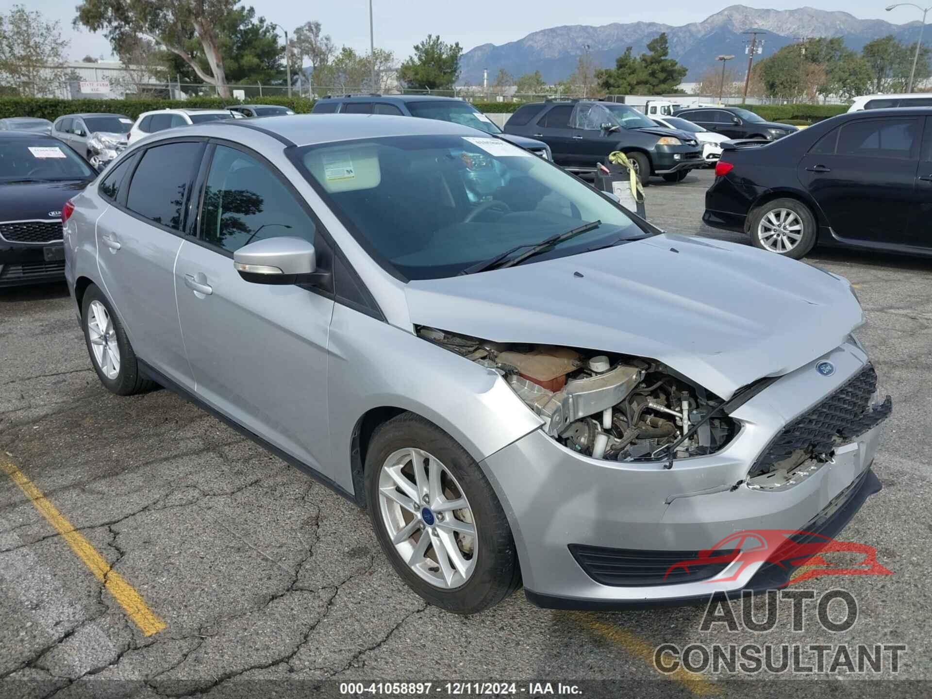 FORD FOCUS 2015 - 1FADP3F23FL205560