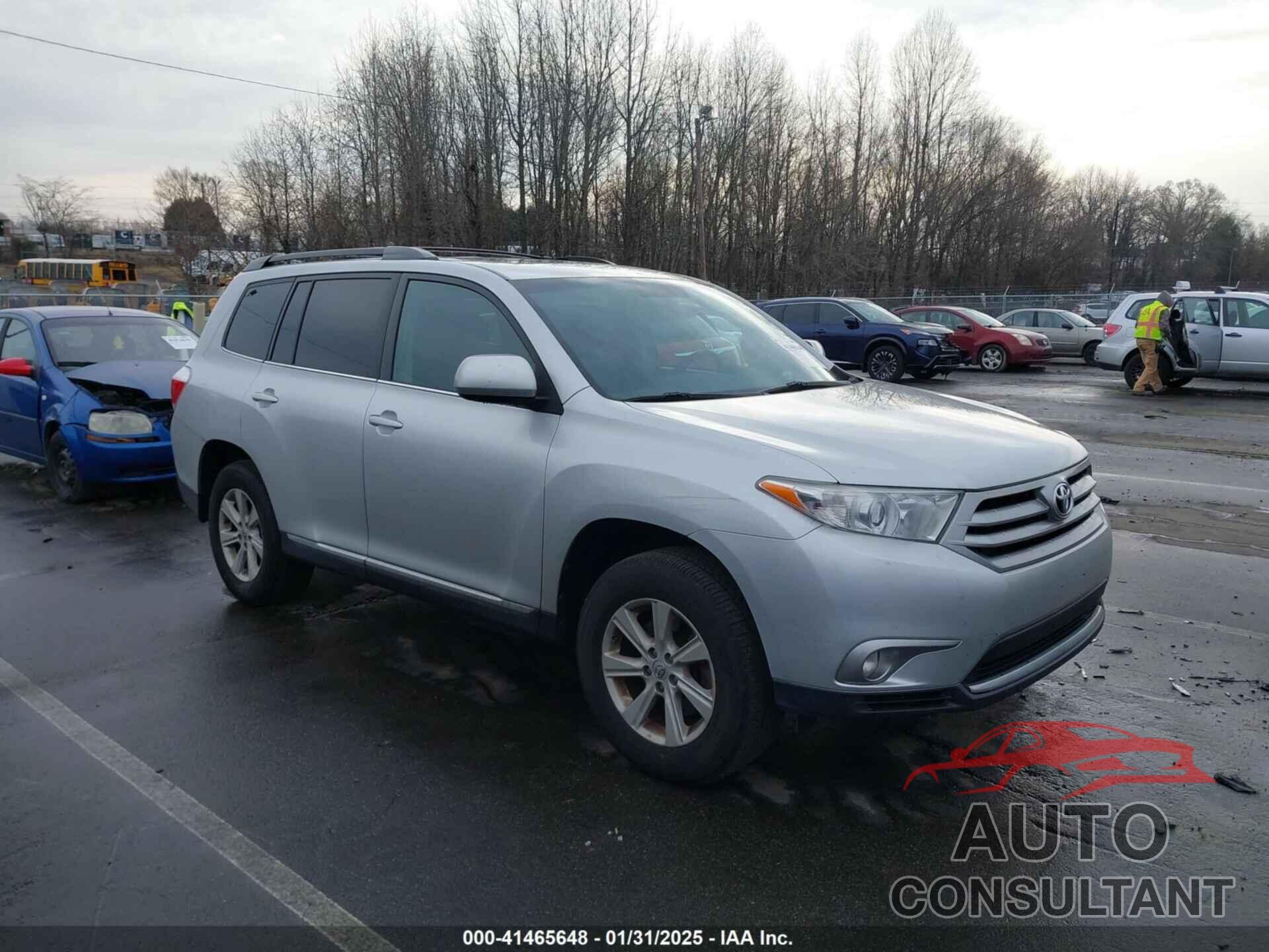 TOYOTA HIGHLANDER 2013 - 5TDBK3EH7DS270073