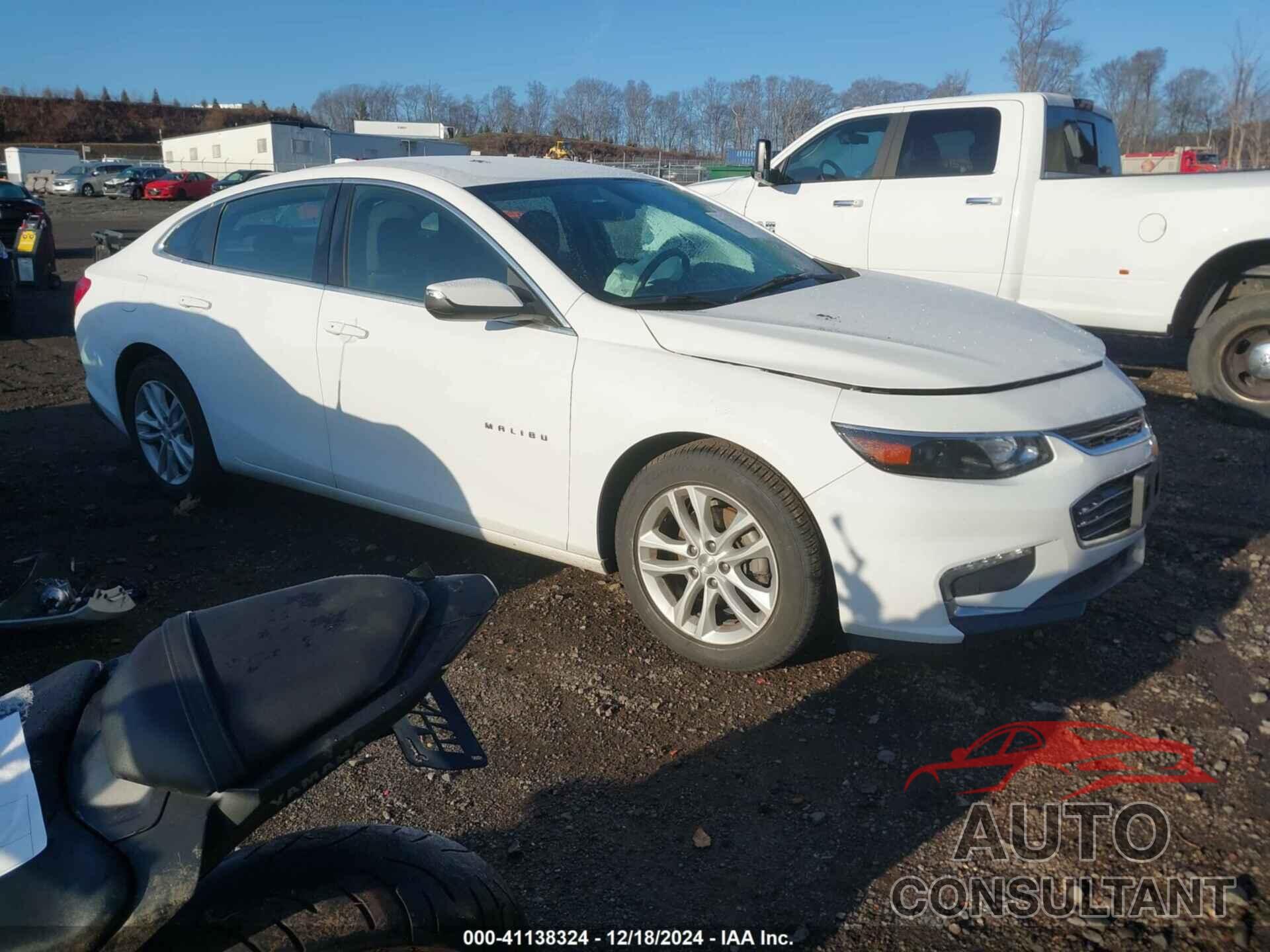 CHEVROLET MALIBU 2018 - 1G1ZD5ST5JF267044