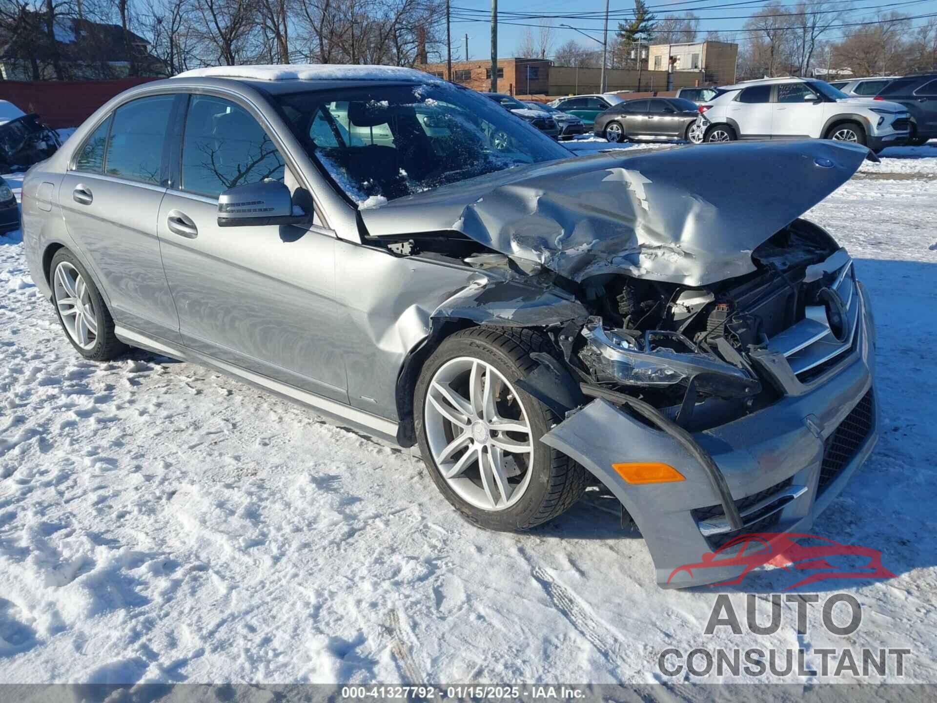 MERCEDES-BENZ C 300 2013 - WDDGF8AB6DA817569