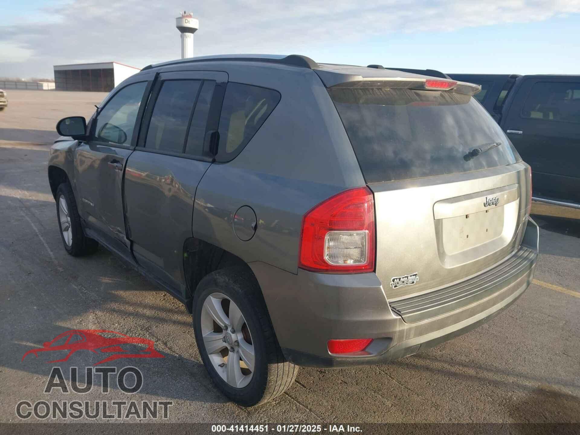 JEEP COMPASS 2011 - 1J4NT1FA3BD256531