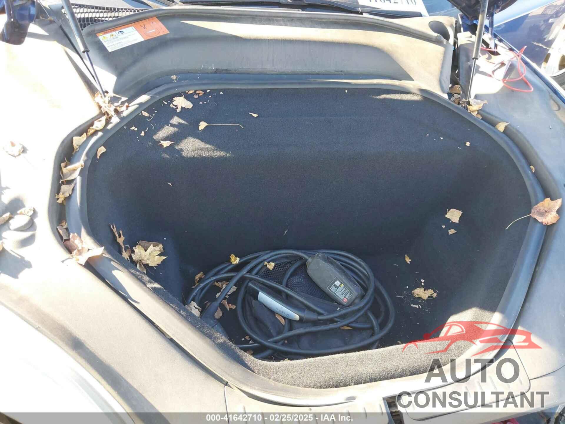 TESLA MODEL S 2015 - 5YJSA1S28FF085223