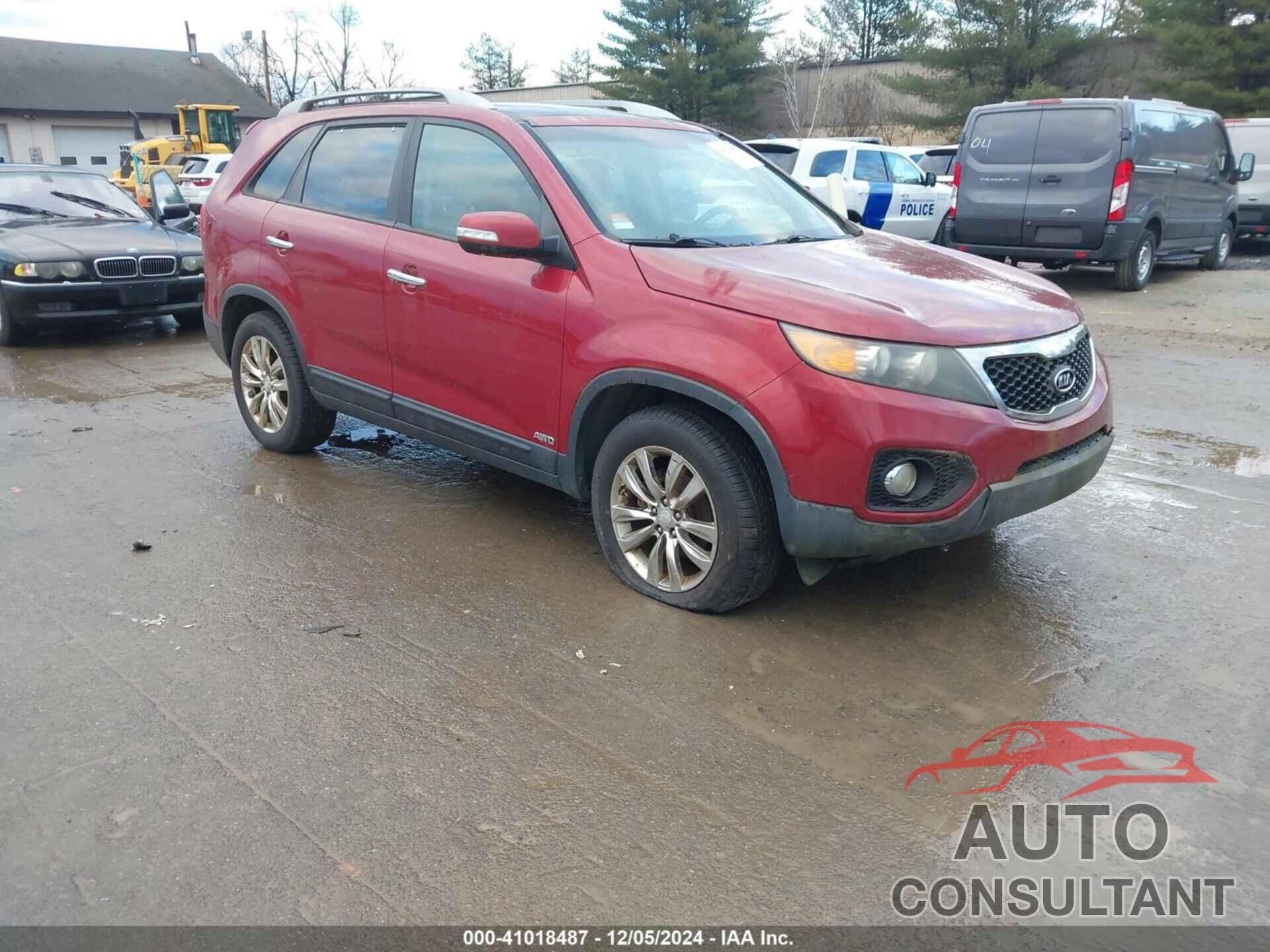 KIA SORENTO 2011 - 5XYKUDA25BG037059