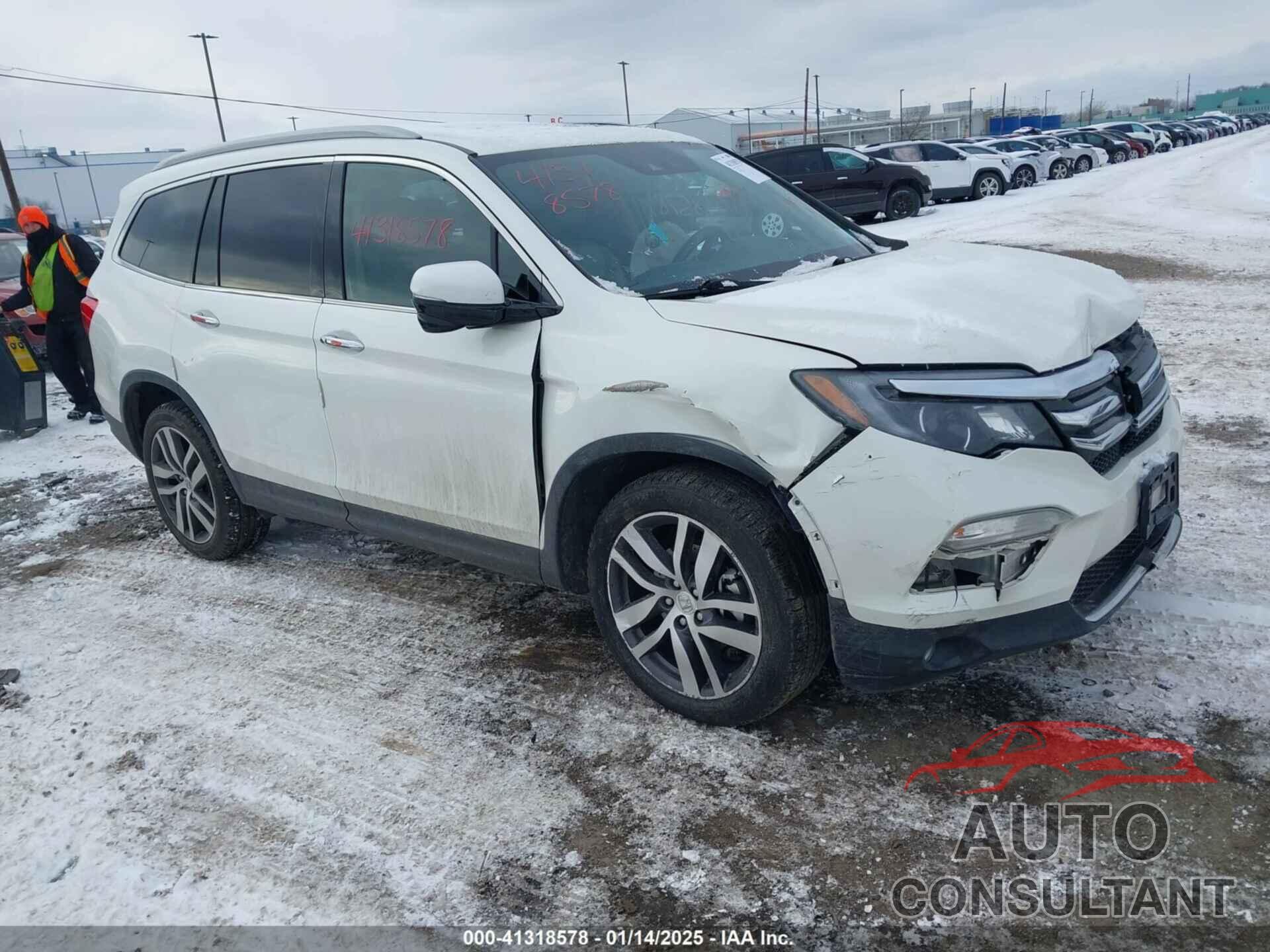 HONDA PILOT 2017 - 5FNYF6H90HB035691