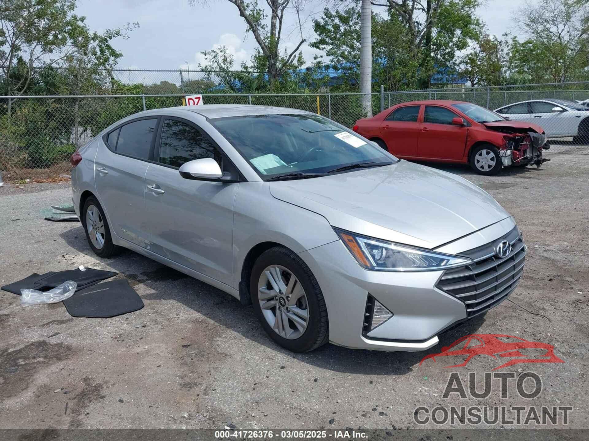 HYUNDAI ELANTRA 2020 - 5NPD84LF0LH540649
