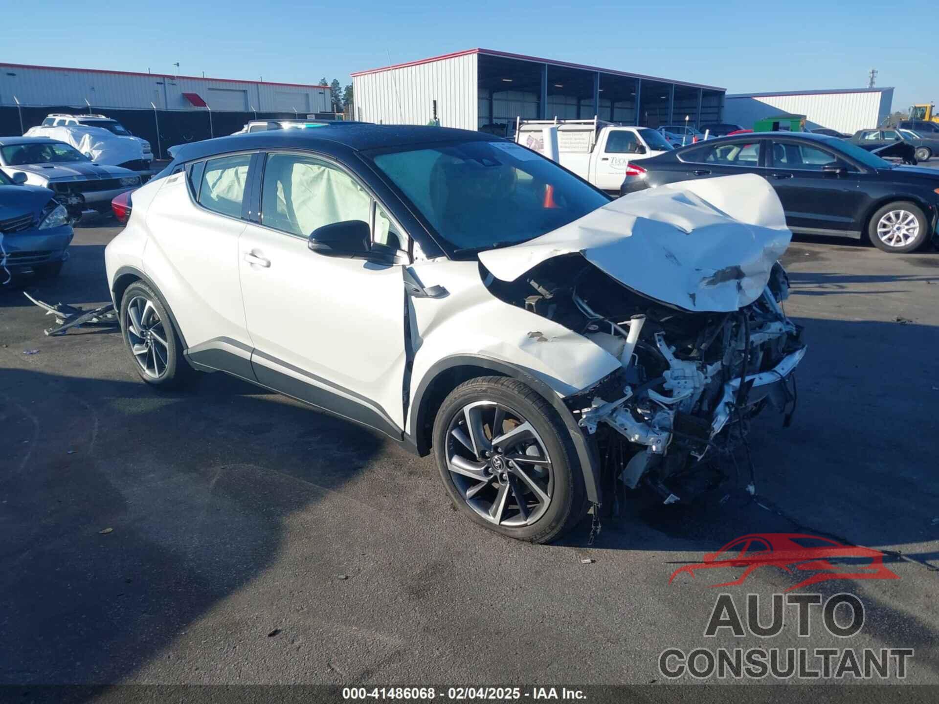TOYOTA C-HR 2021 - JTNKHMBXXM1105546