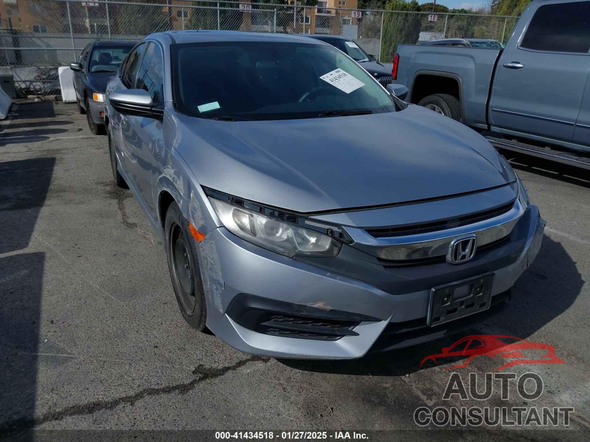 HONDA CIVIC 2018 - 2HGFC2F50JH533173