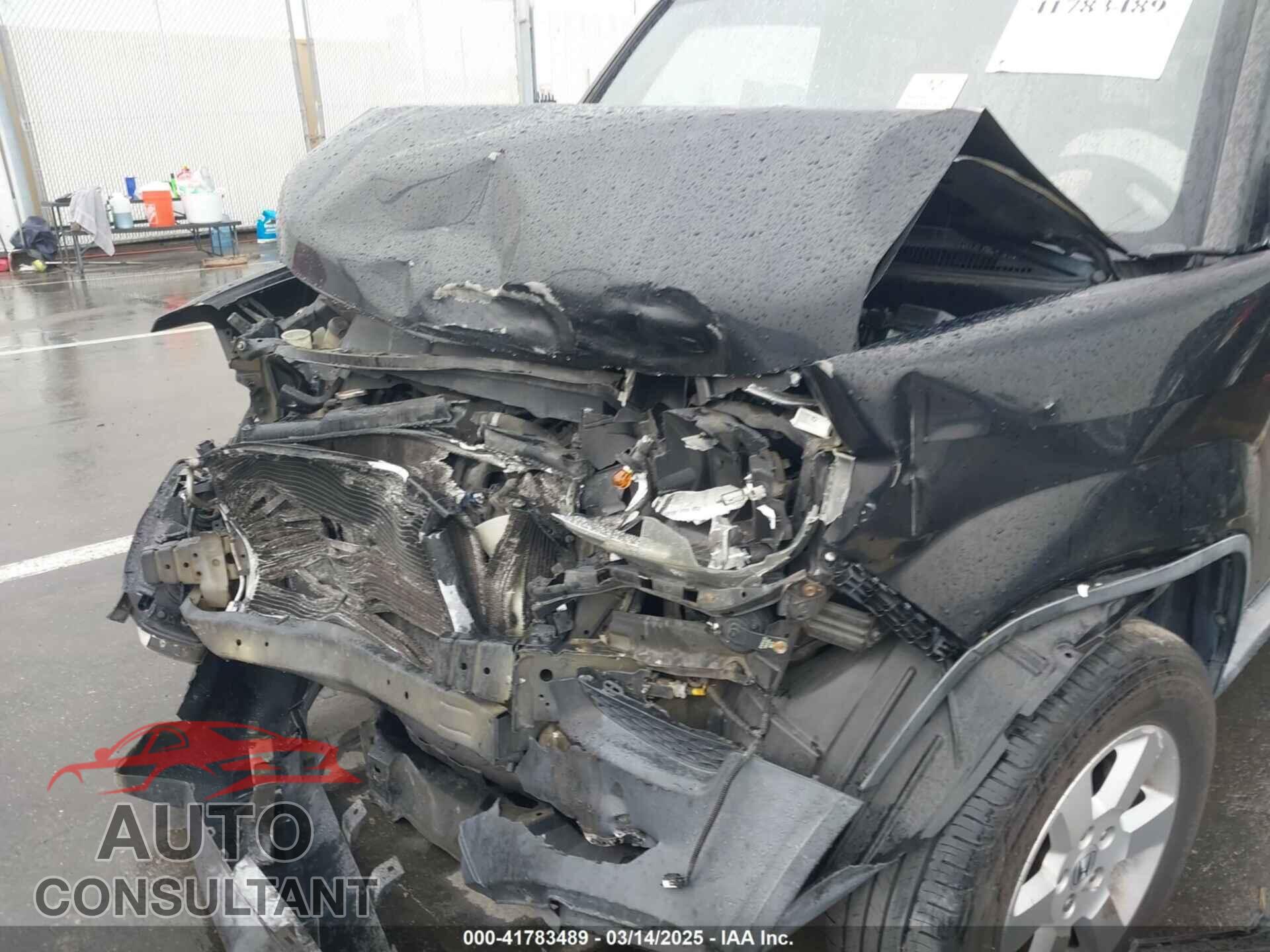 HONDA ELEMENT 2011 - 5J6YH1H71BL002192