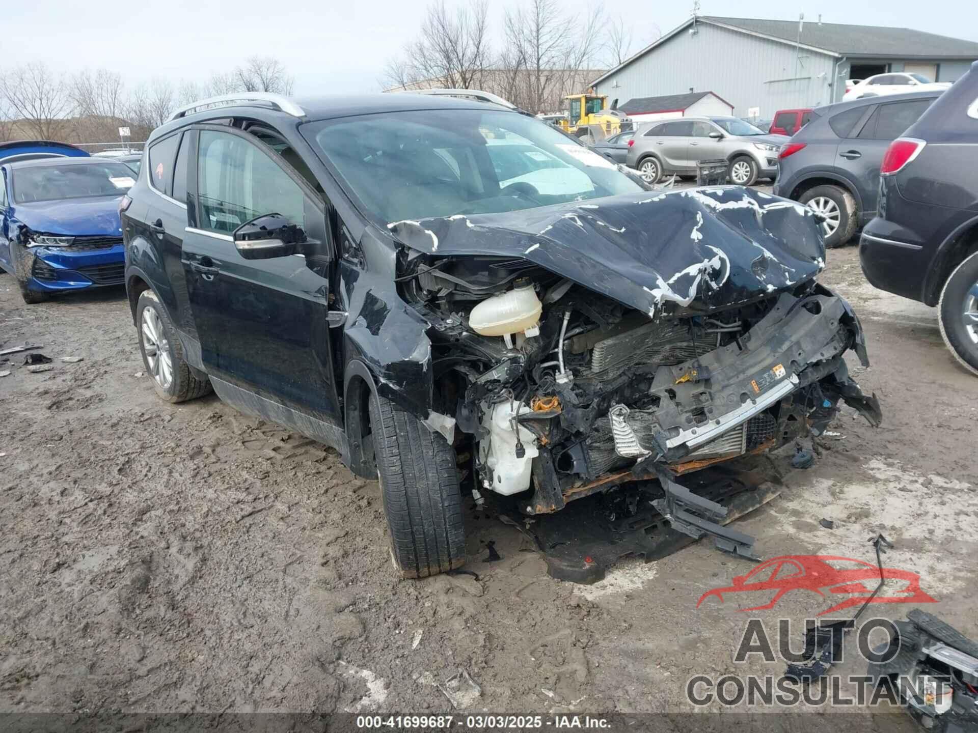 FORD ESCAPE 2018 - 1FMCU0J90JUD17085