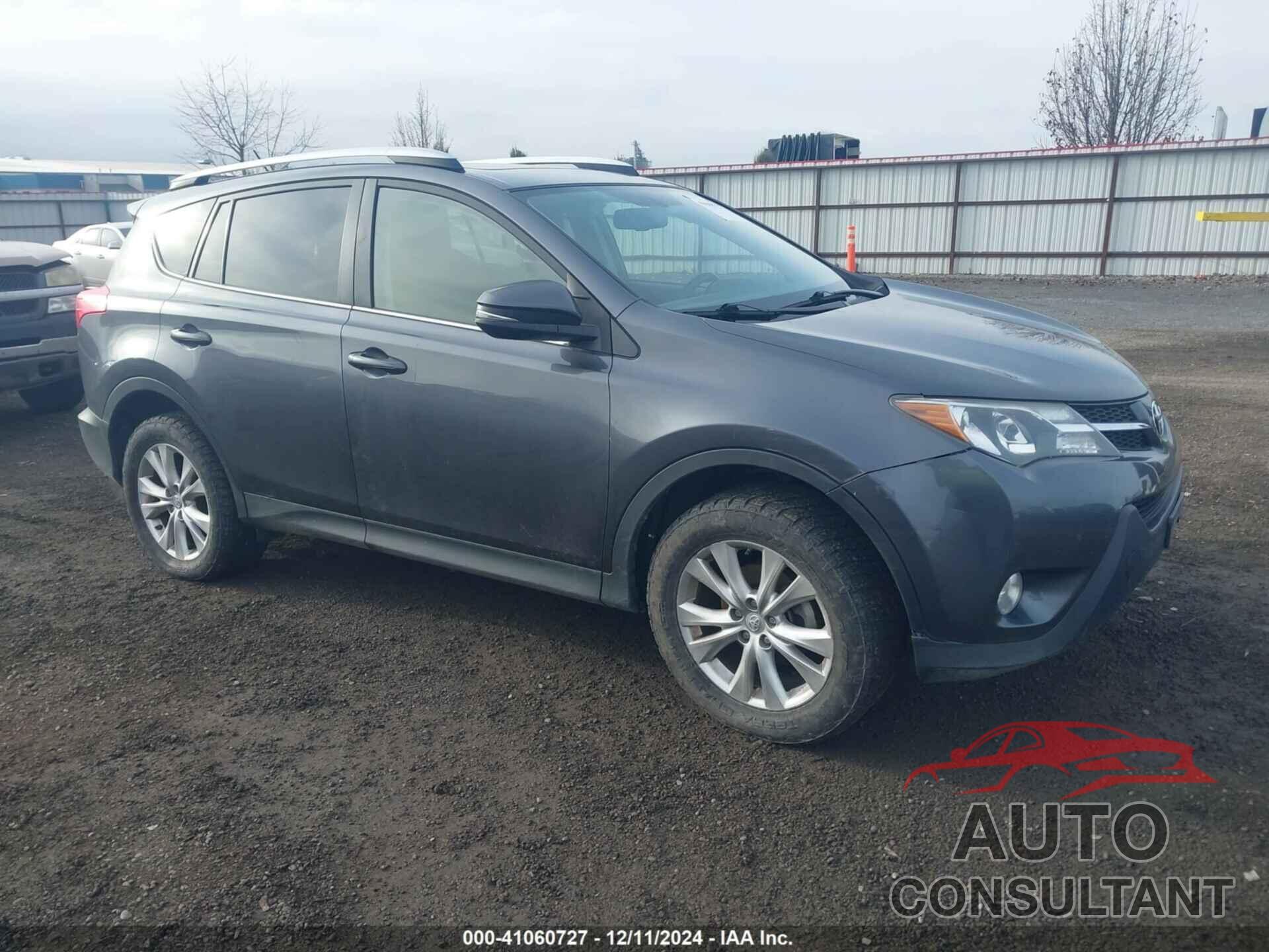 TOYOTA RAV4 2015 - JTMDFREV0FD158431